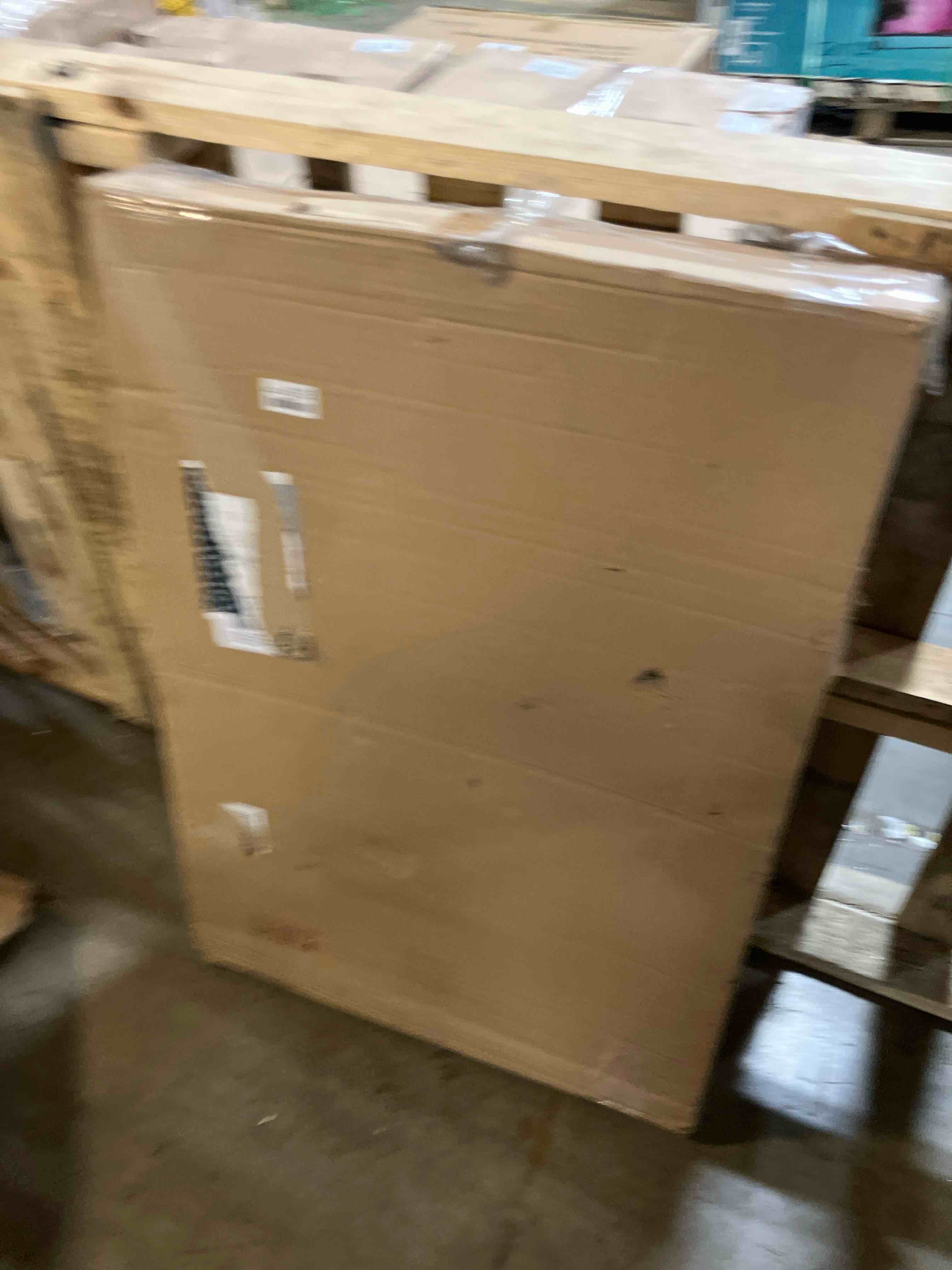 https://s3.amazonaws.com/lotting-images-prod/phillipi/GRA0363547_1744903497094.jpeg