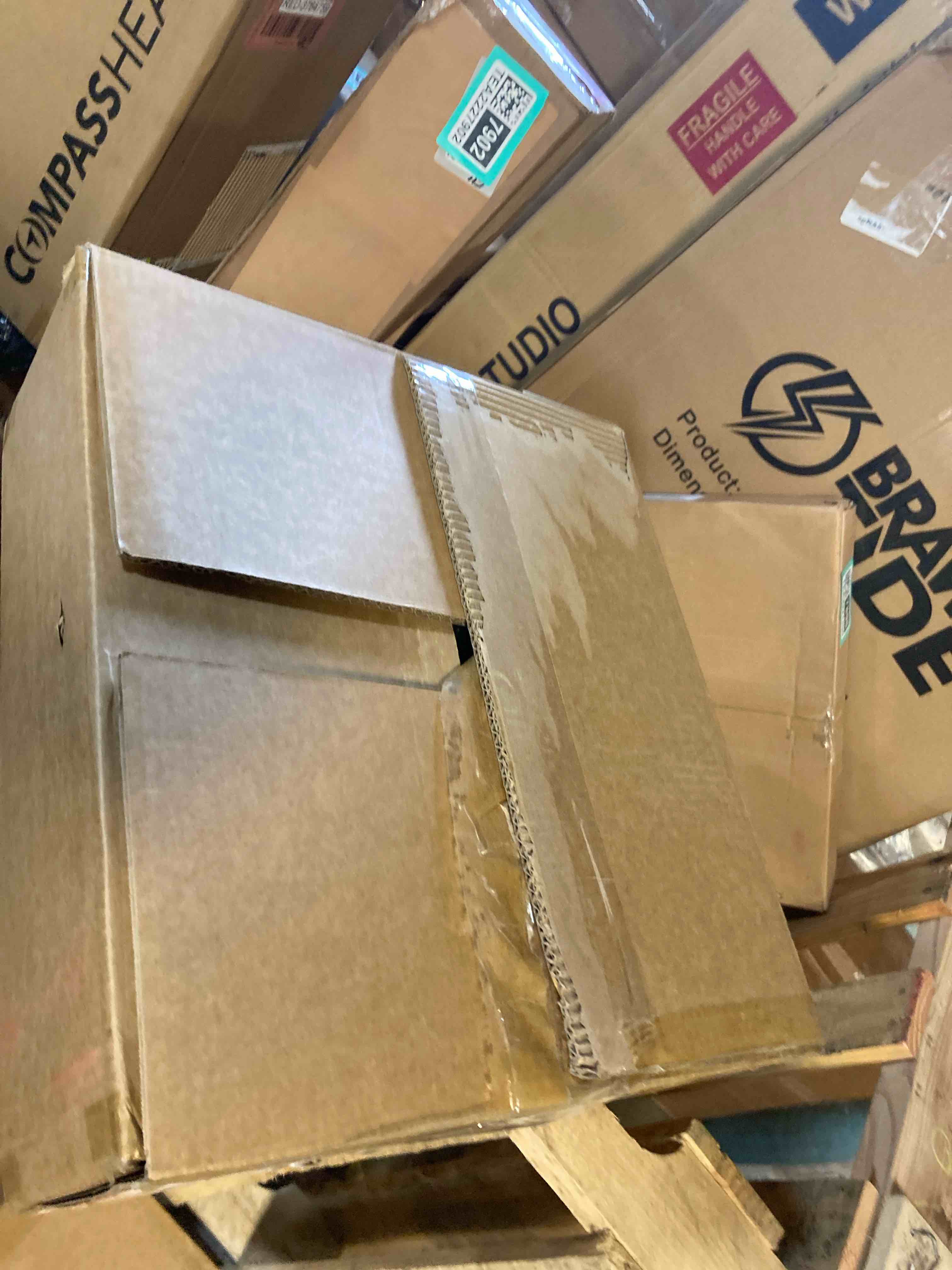 https://s3.amazonaws.com/lotting-images-prod/phillipi/GRA0363736_1744657099774.jpeg
