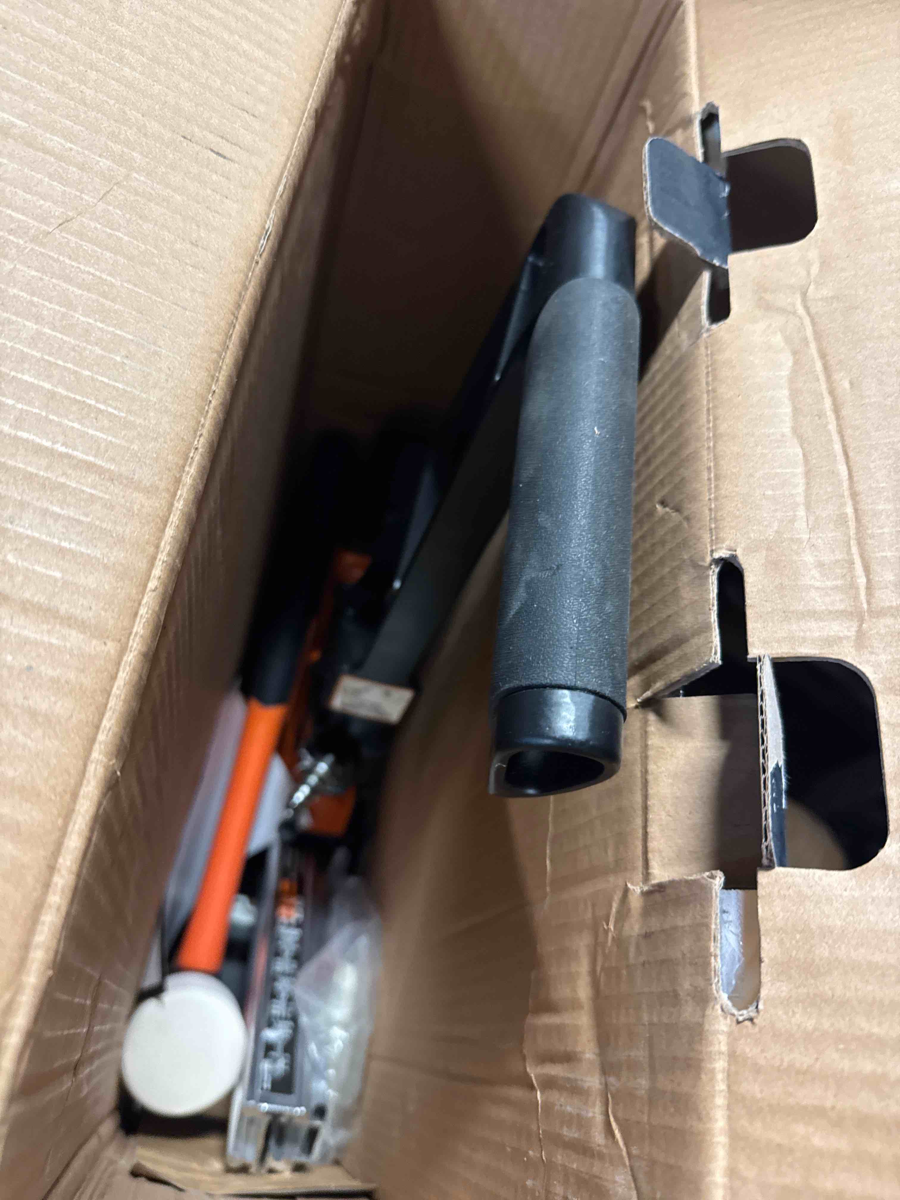 https://s3.amazonaws.com/lotting-images-prod/phillipi/GRA0364042_1757167640552.jpeg