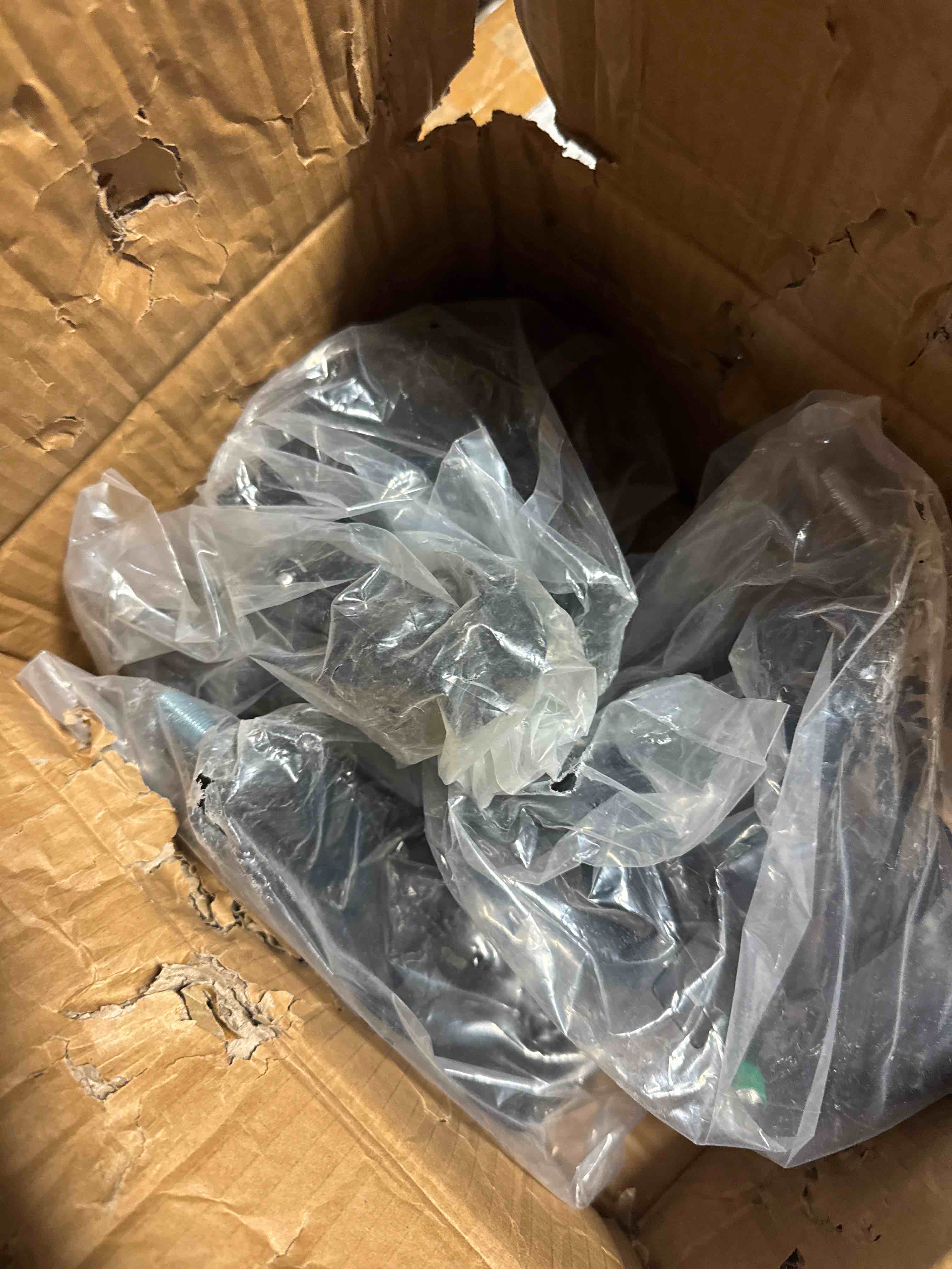 https://s3.amazonaws.com/lotting-images-prod/phillipi/GRA0364065_1757162804540.jpeg