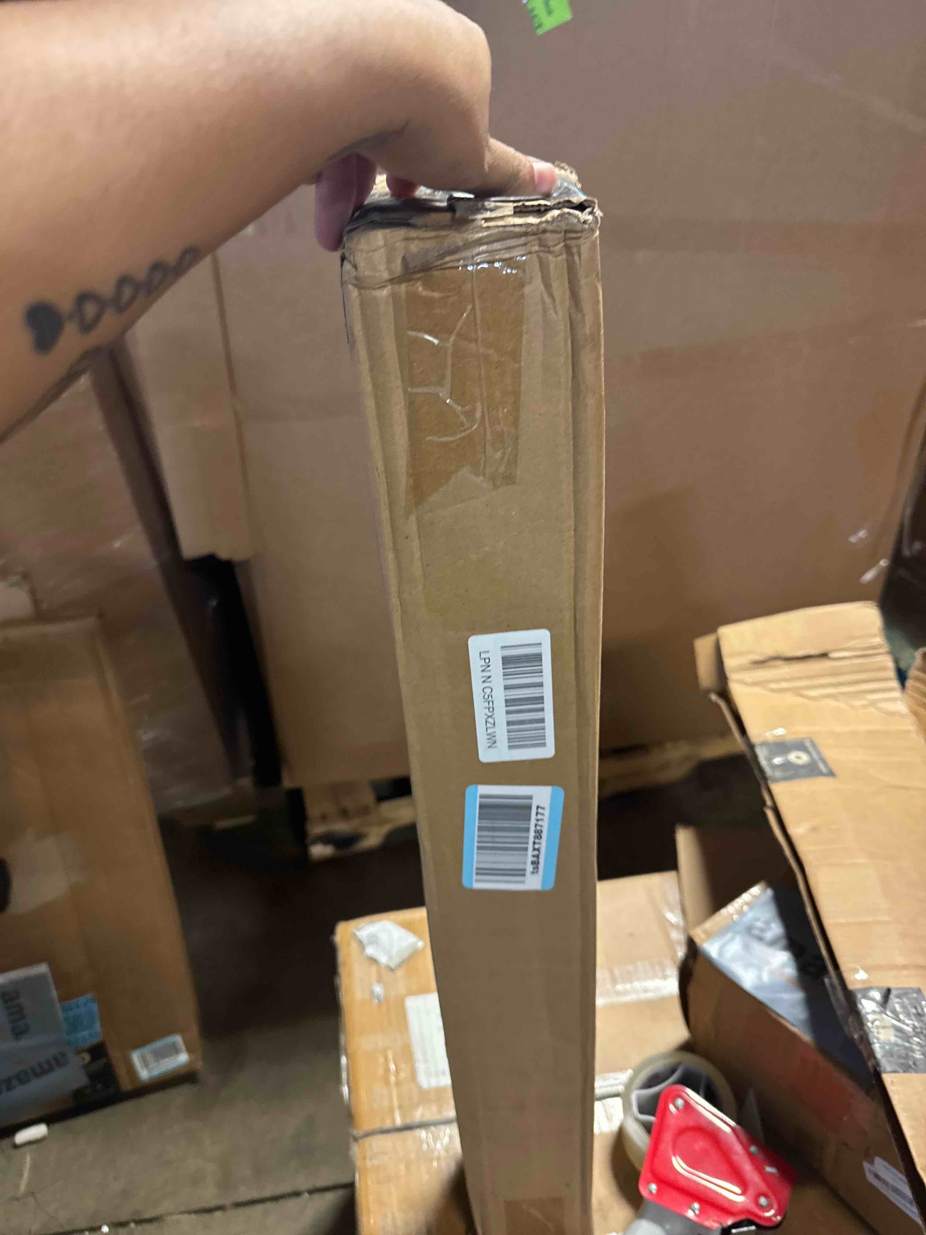 https://s3.amazonaws.com/lotting-images-prod/phillipi/GRA0364067_1757162446238.jpeg