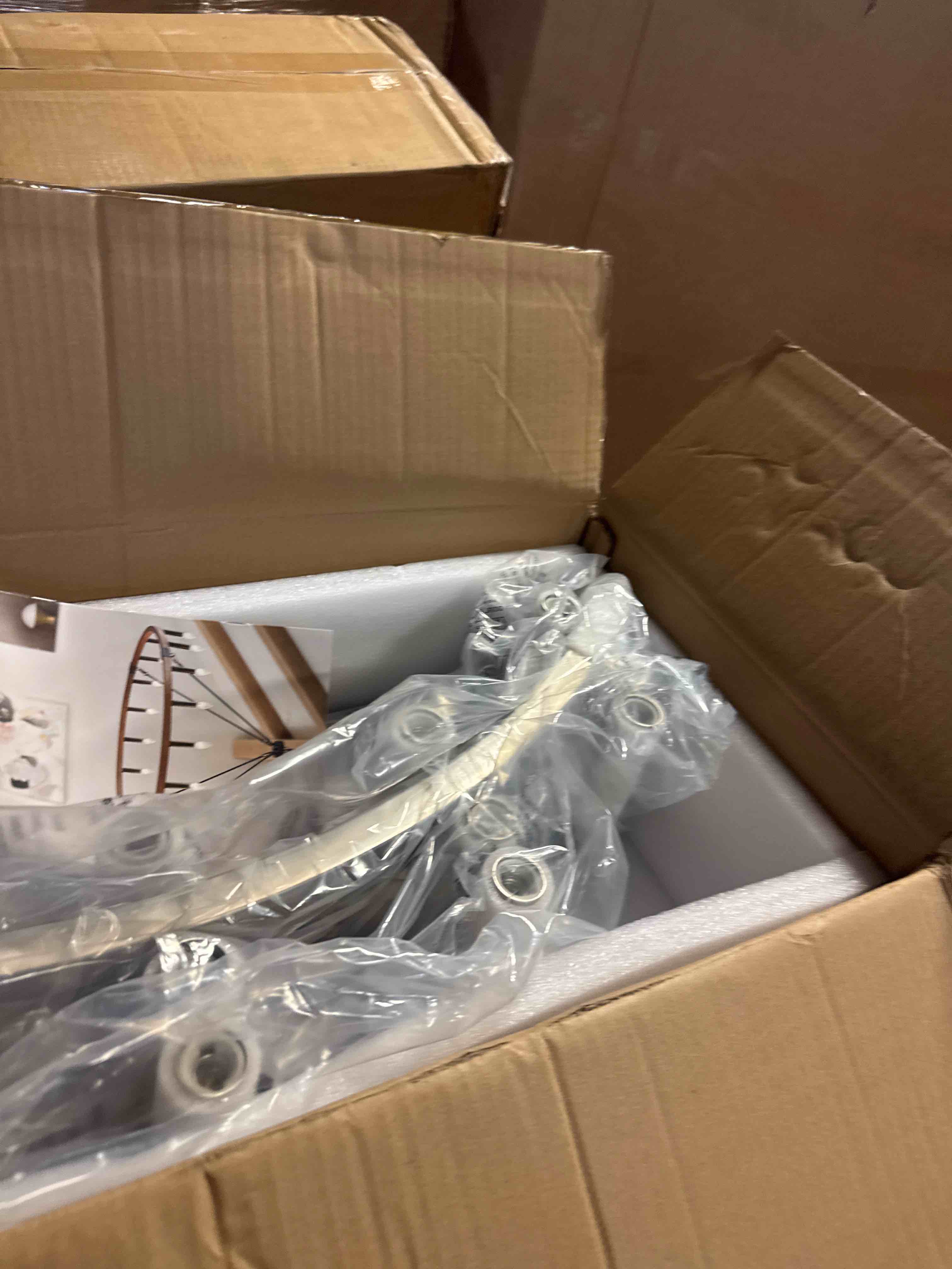 https://s3.amazonaws.com/lotting-images-prod/phillipi/GRA0364074_1757160755208.jpeg