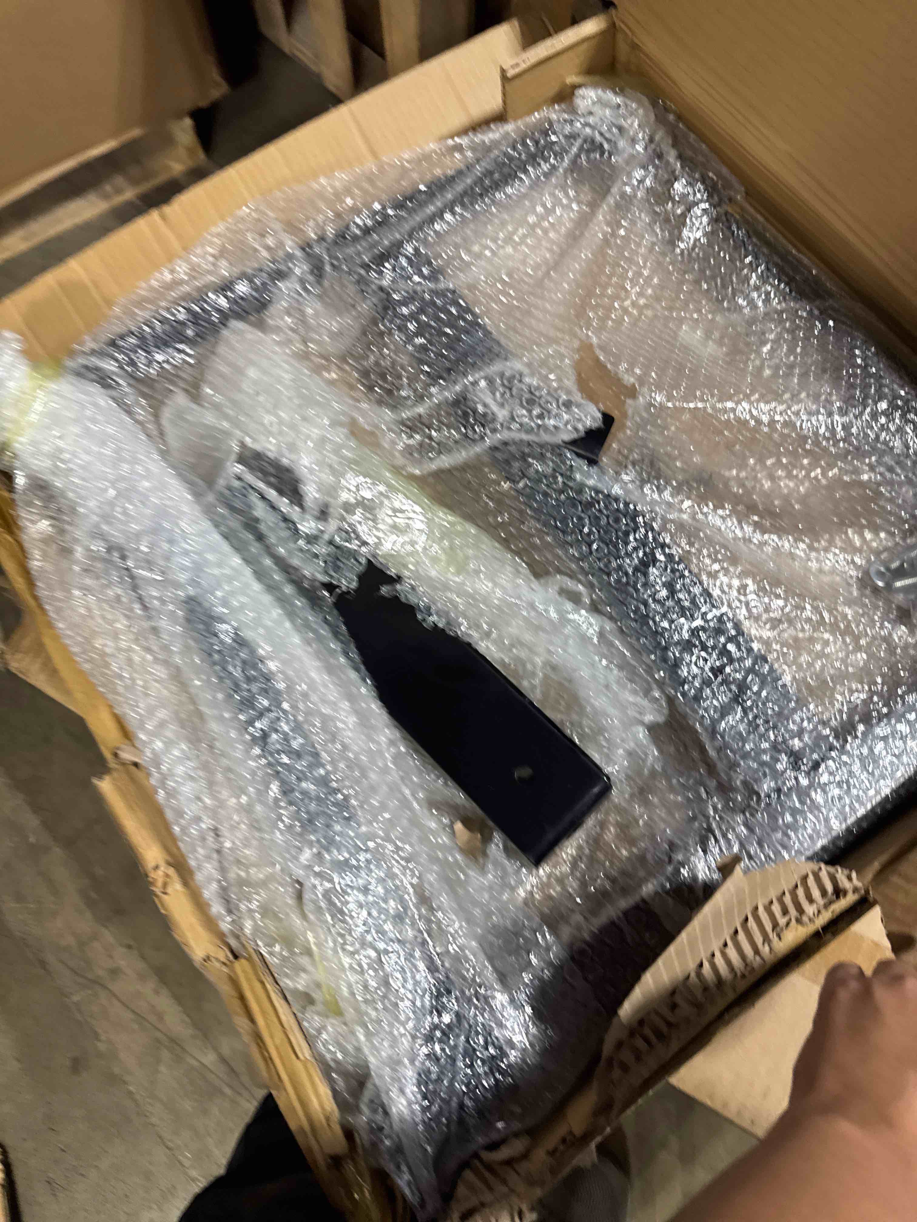 https://s3.amazonaws.com/lotting-images-prod/phillipi/GRA0364128_1756995258659.jpeg