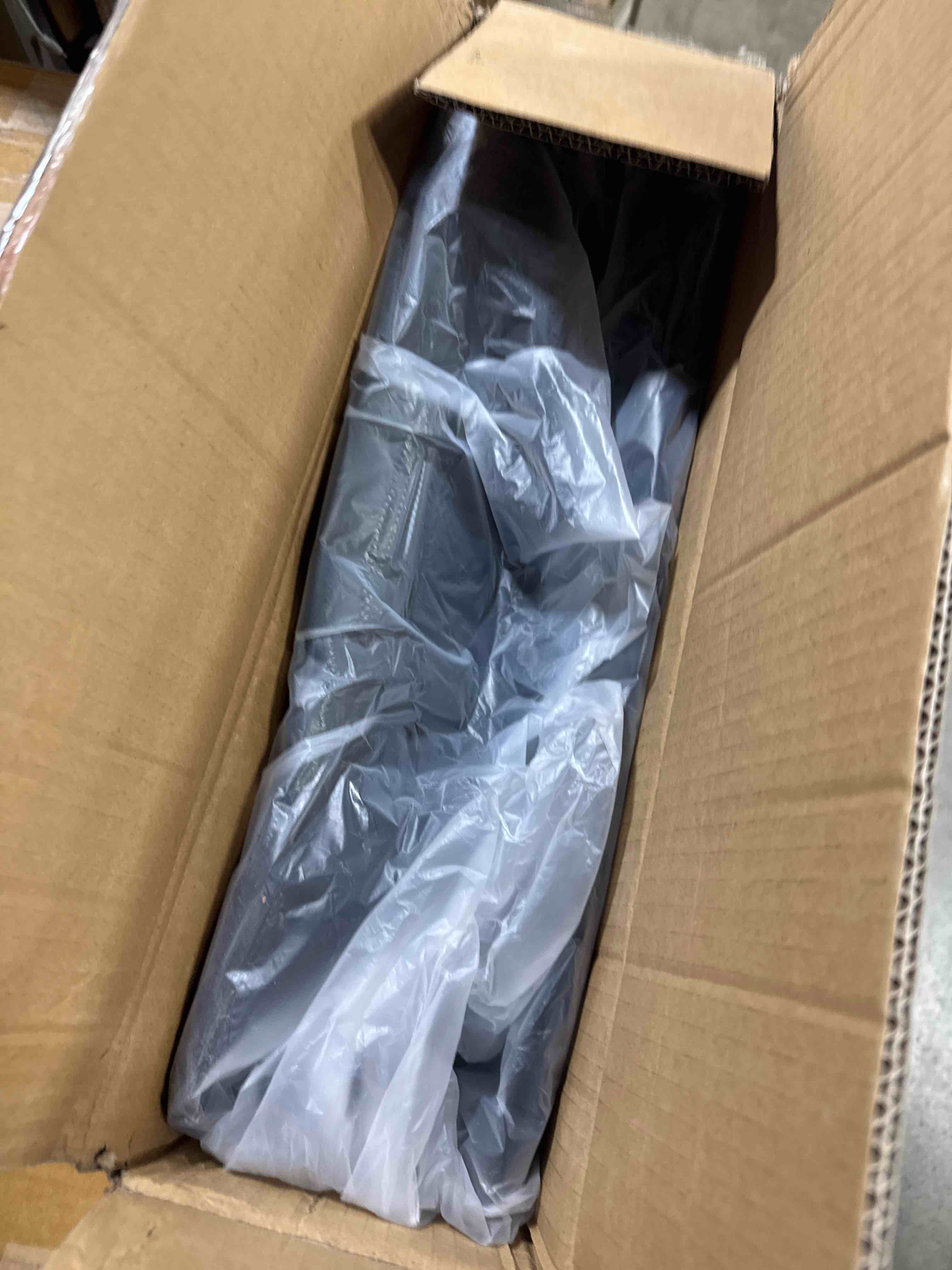 https://s3.amazonaws.com/lotting-images-prod/phillipi/GRA0364132_1756994689270.jpeg