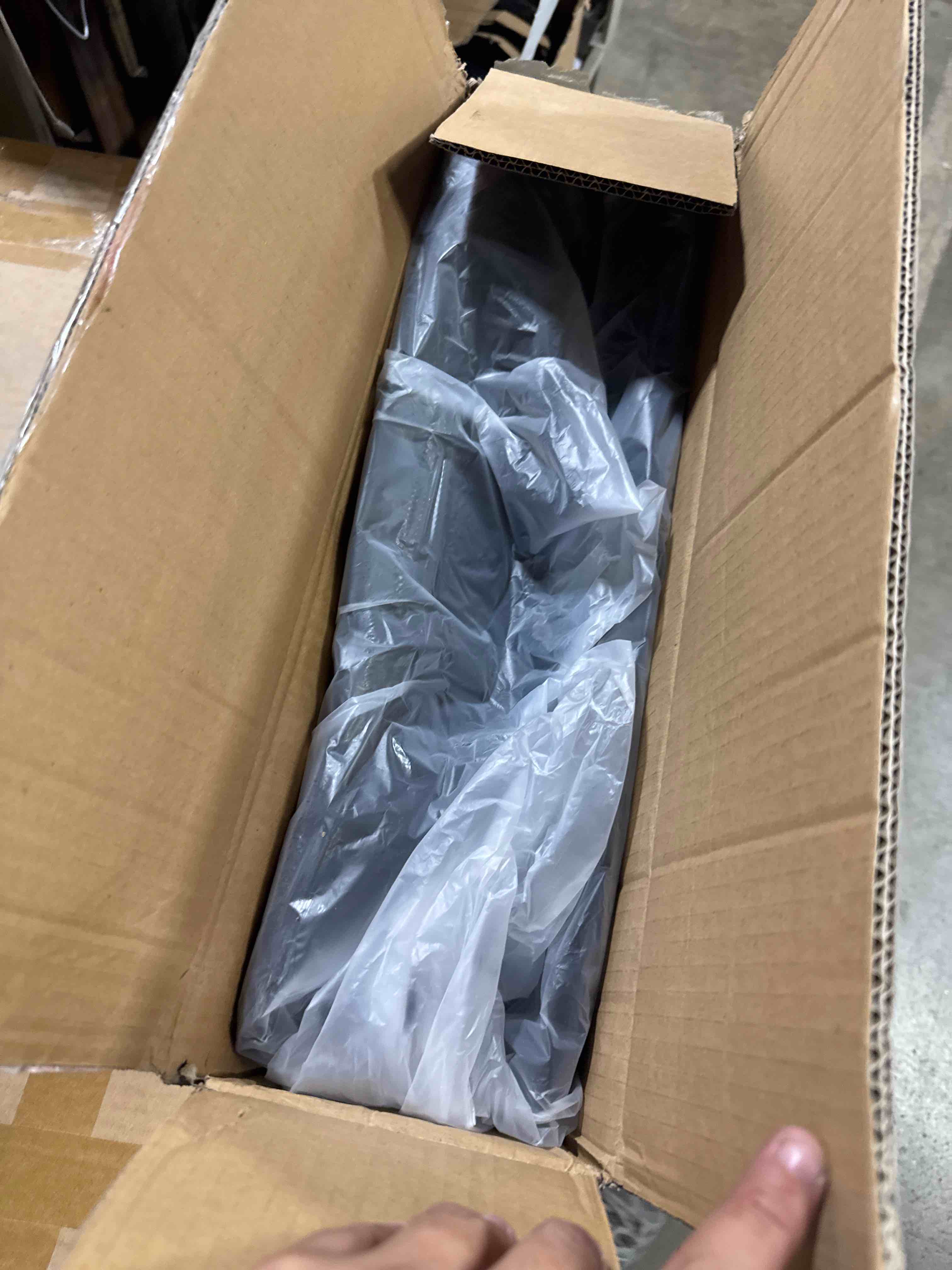 https://s3.amazonaws.com/lotting-images-prod/phillipi/GRA0364132_1756994690751.jpeg