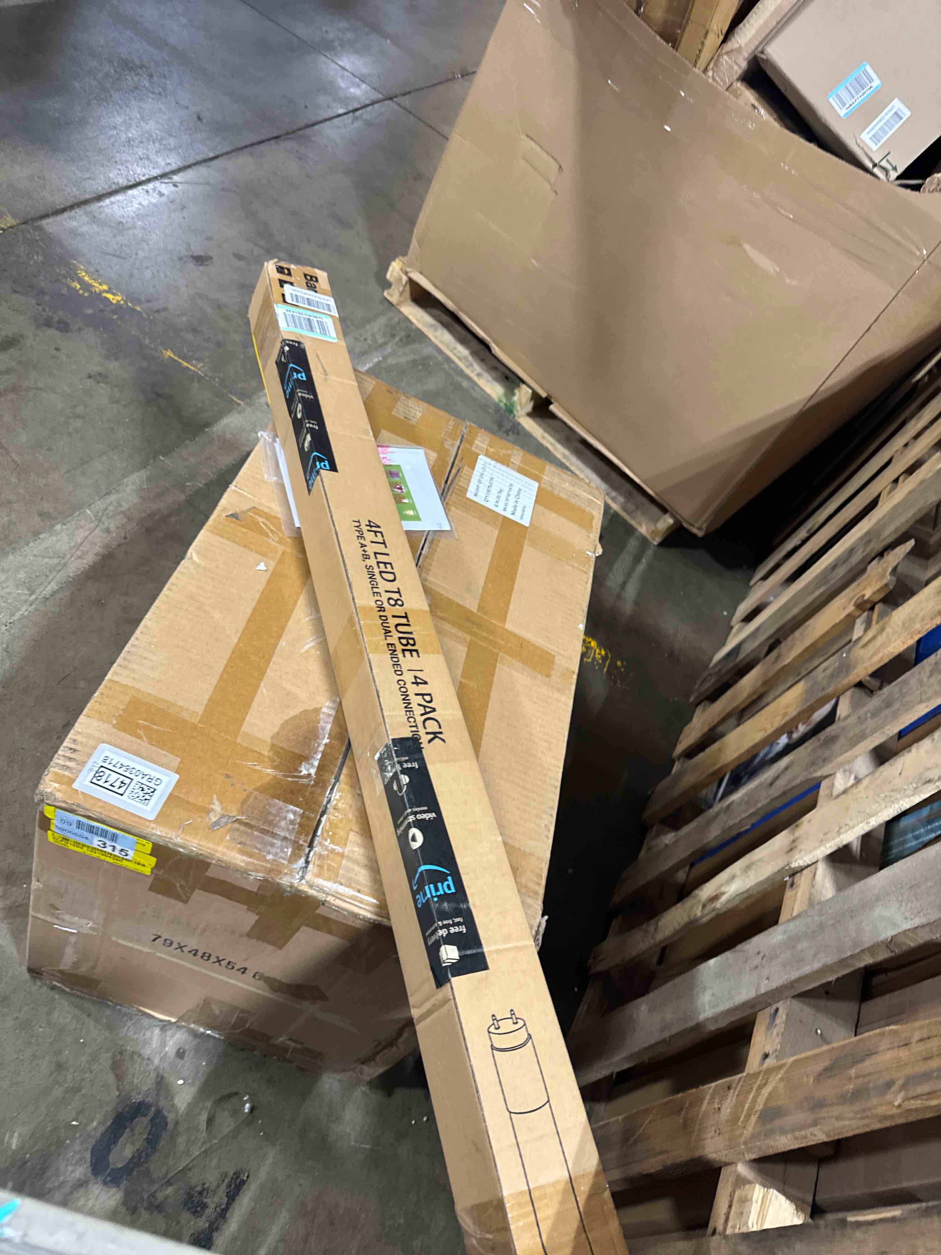 https://s3.amazonaws.com/lotting-images-prod/phillipi/GRA0364134_1756994350839.jpeg