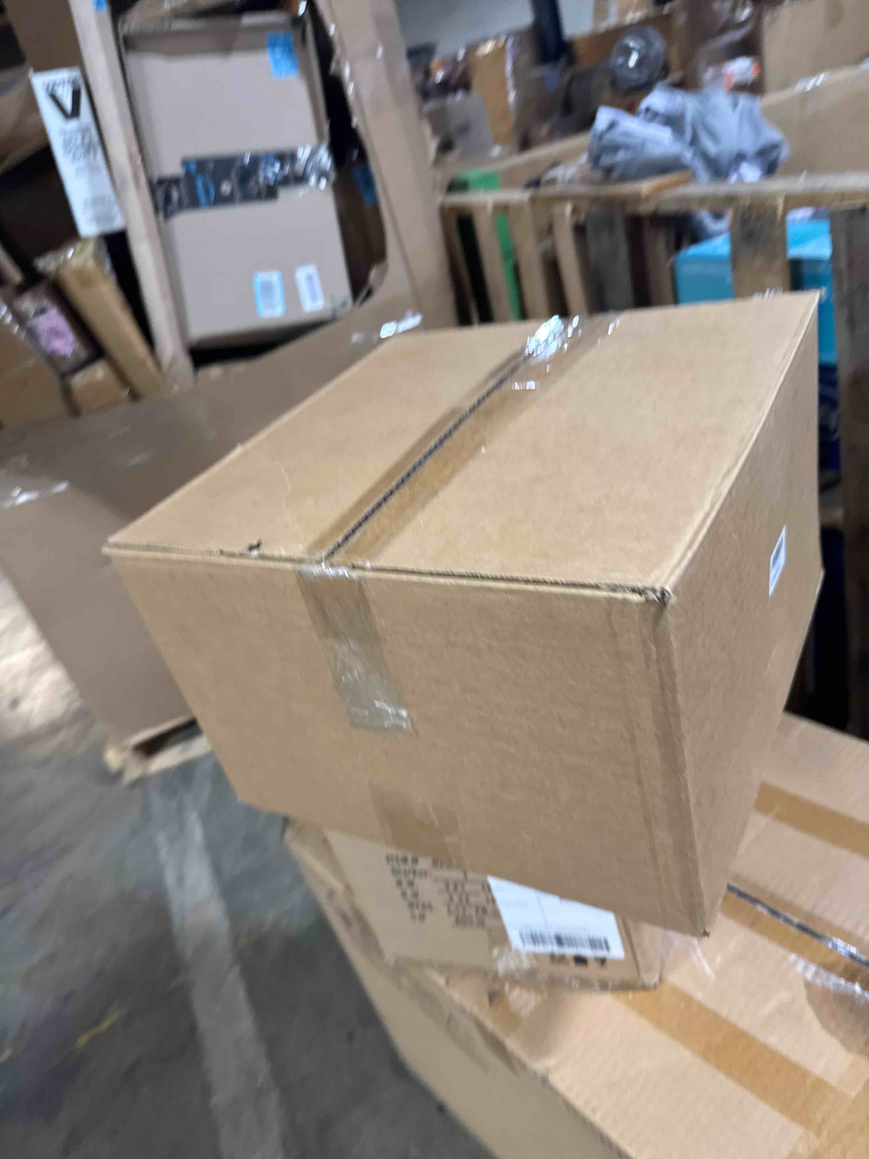 https://s3.amazonaws.com/lotting-images-prod/phillipi/GRA0364137_1756993790910.jpeg