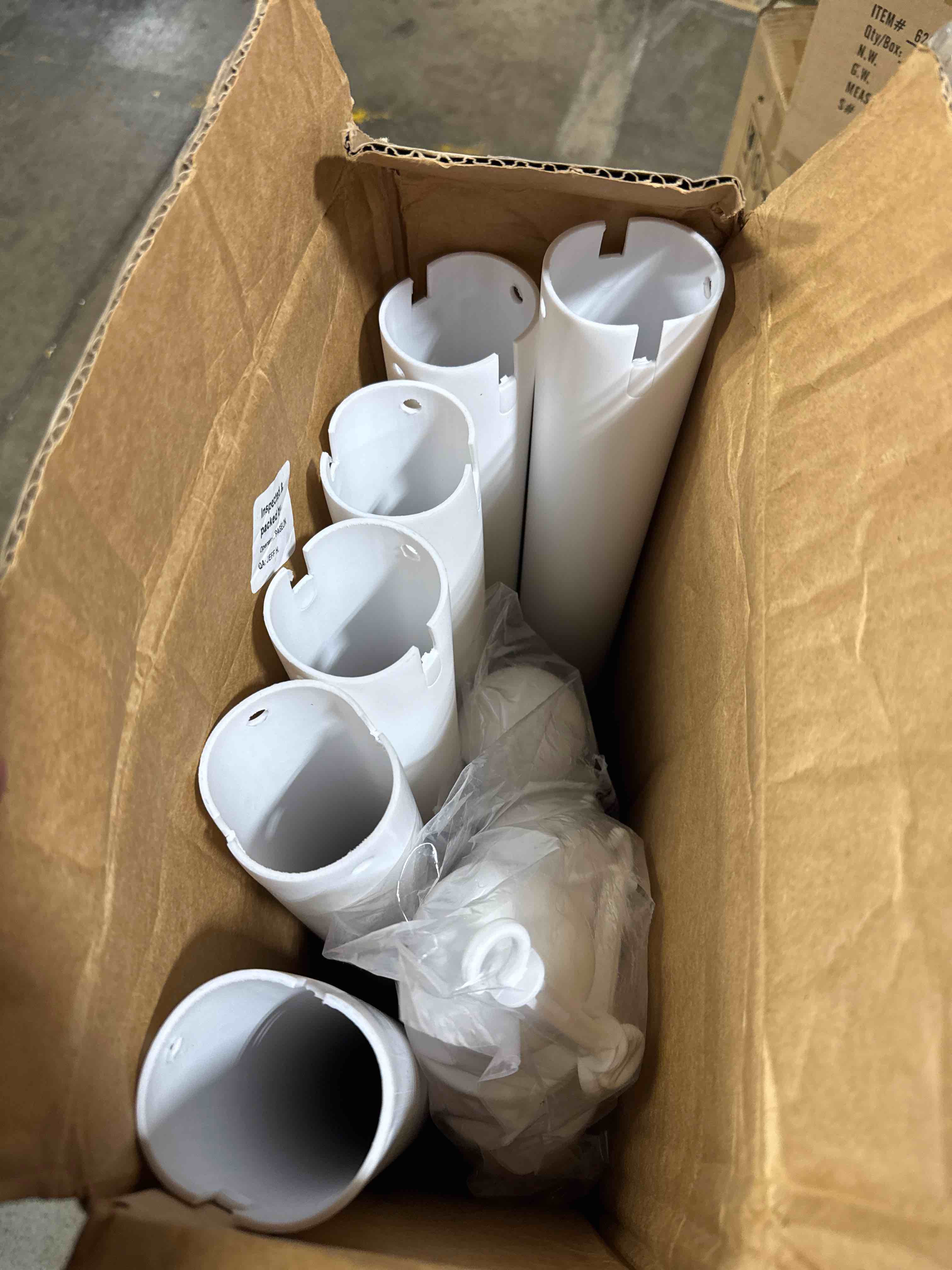 https://s3.amazonaws.com/lotting-images-prod/phillipi/GRA0364138_1756993664834.jpeg