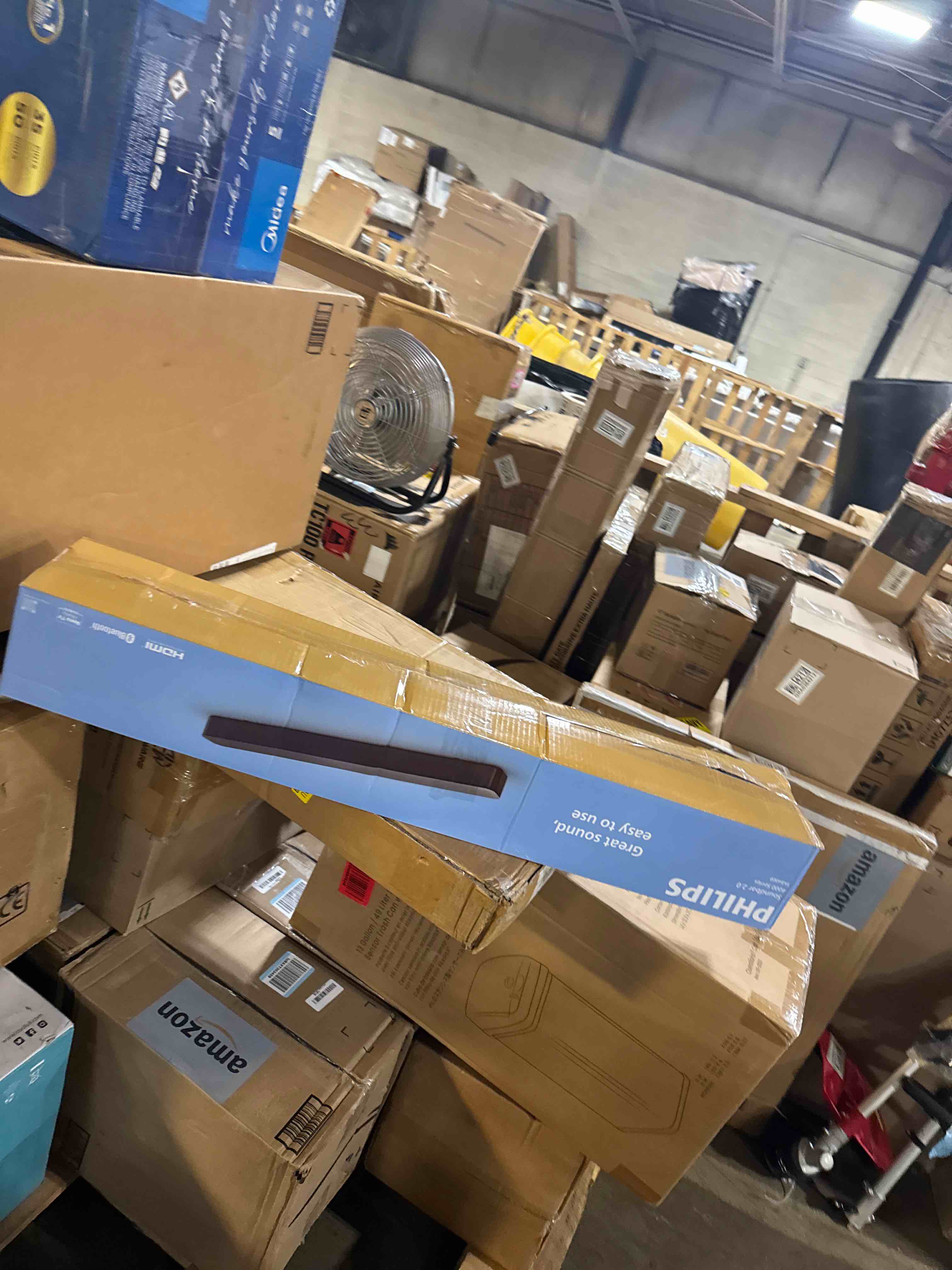 https://s3.amazonaws.com/lotting-images-prod/phillipi/GRA0364153_1756835181734.jpeg