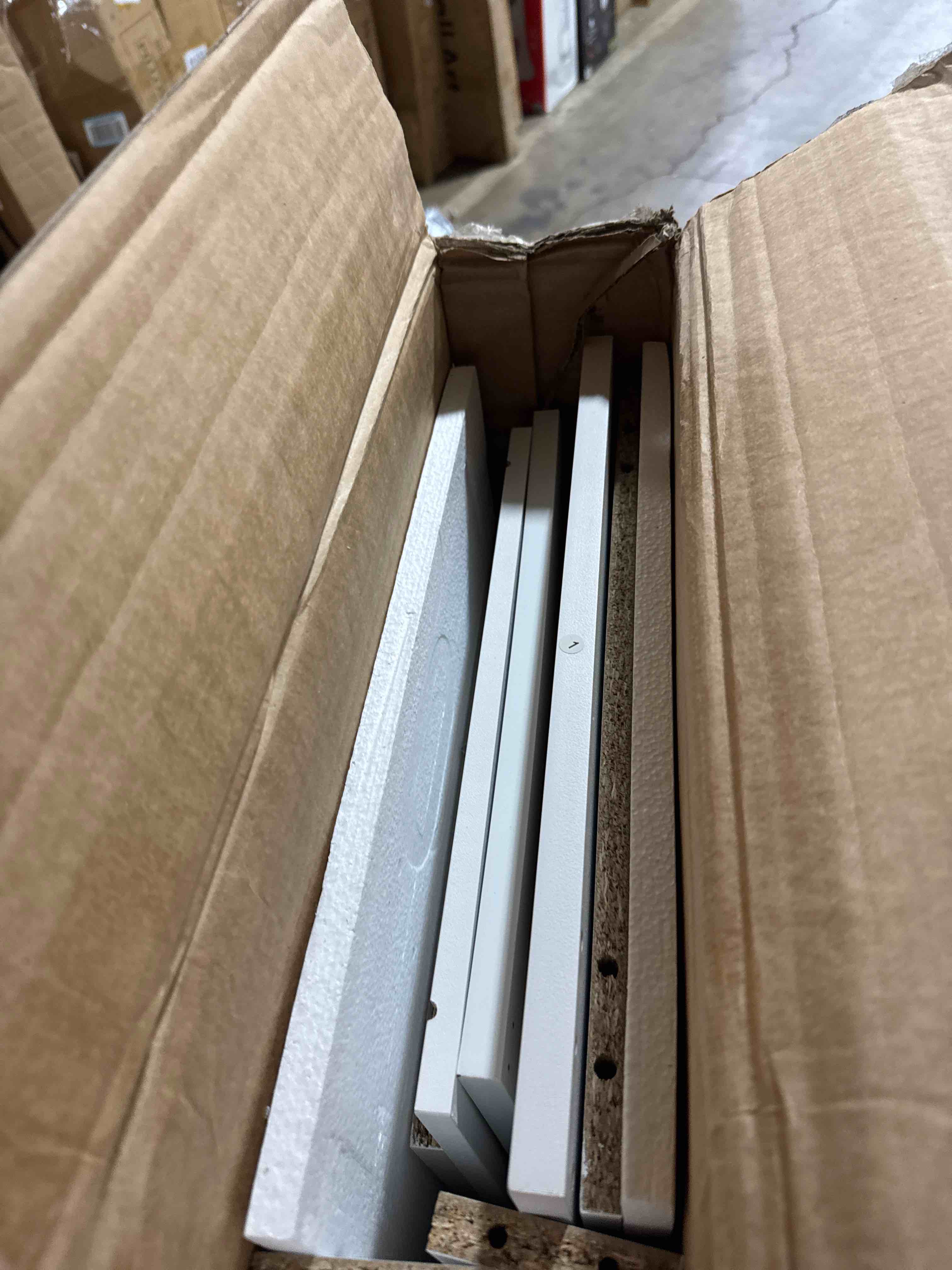 https://s3.amazonaws.com/lotting-images-prod/phillipi/GRA0364195_1756827954296.jpeg