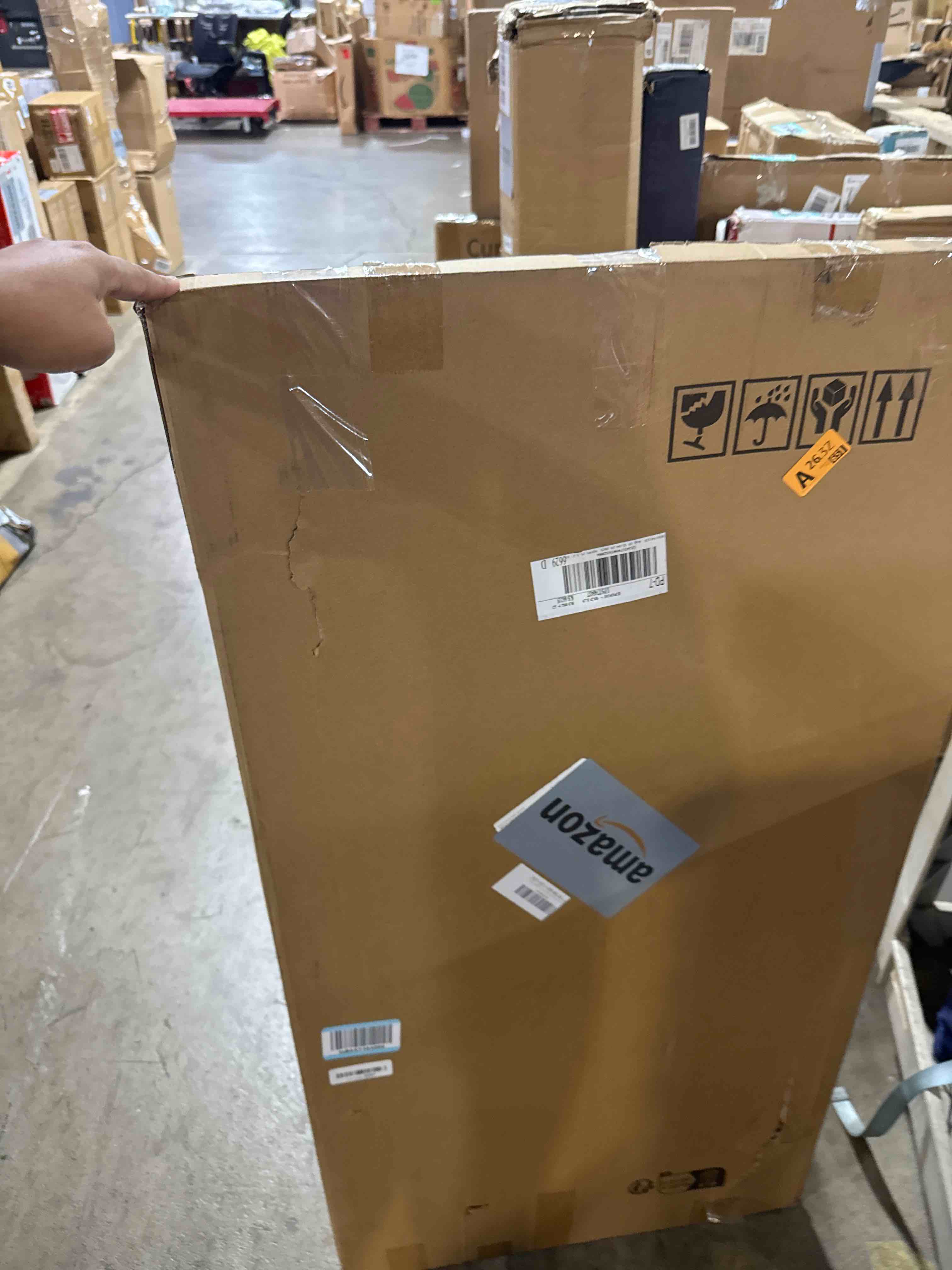 https://s3.amazonaws.com/lotting-images-prod/phillipi/GRA0364197_1756827784094.jpeg