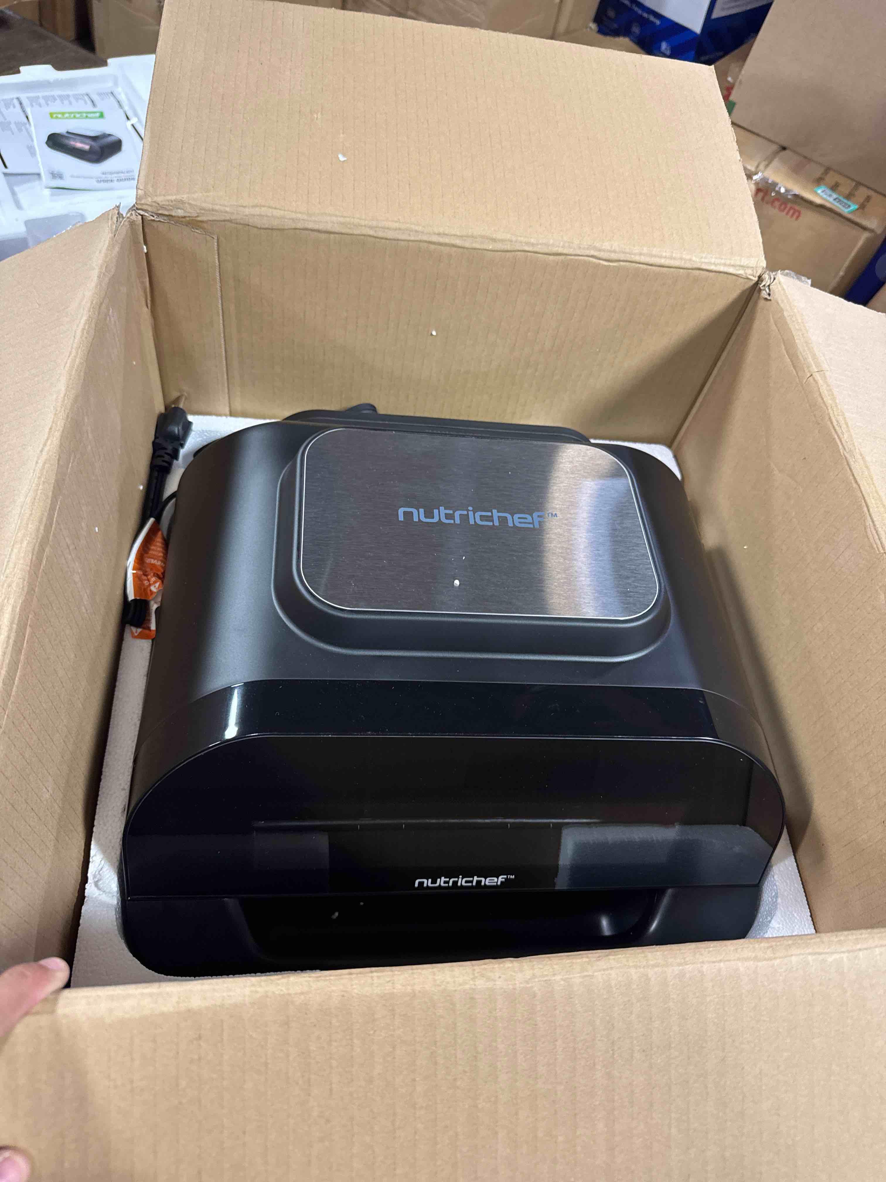 https://s3.amazonaws.com/lotting-images-prod/phillipi/GRA0364381_1756481733718.jpeg