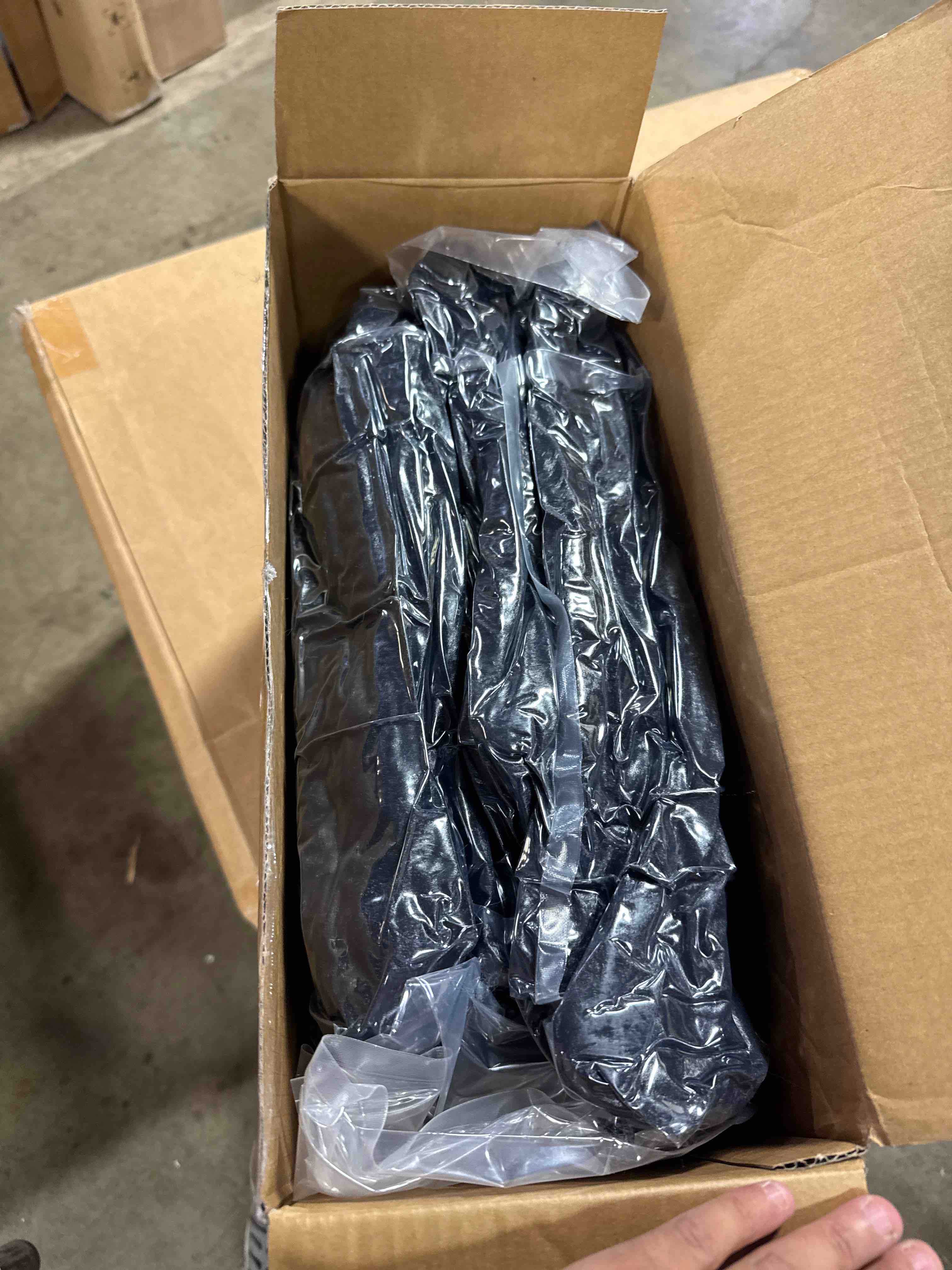 https://s3.amazonaws.com/lotting-images-prod/phillipi/GRA0364384_1756481315341.jpeg