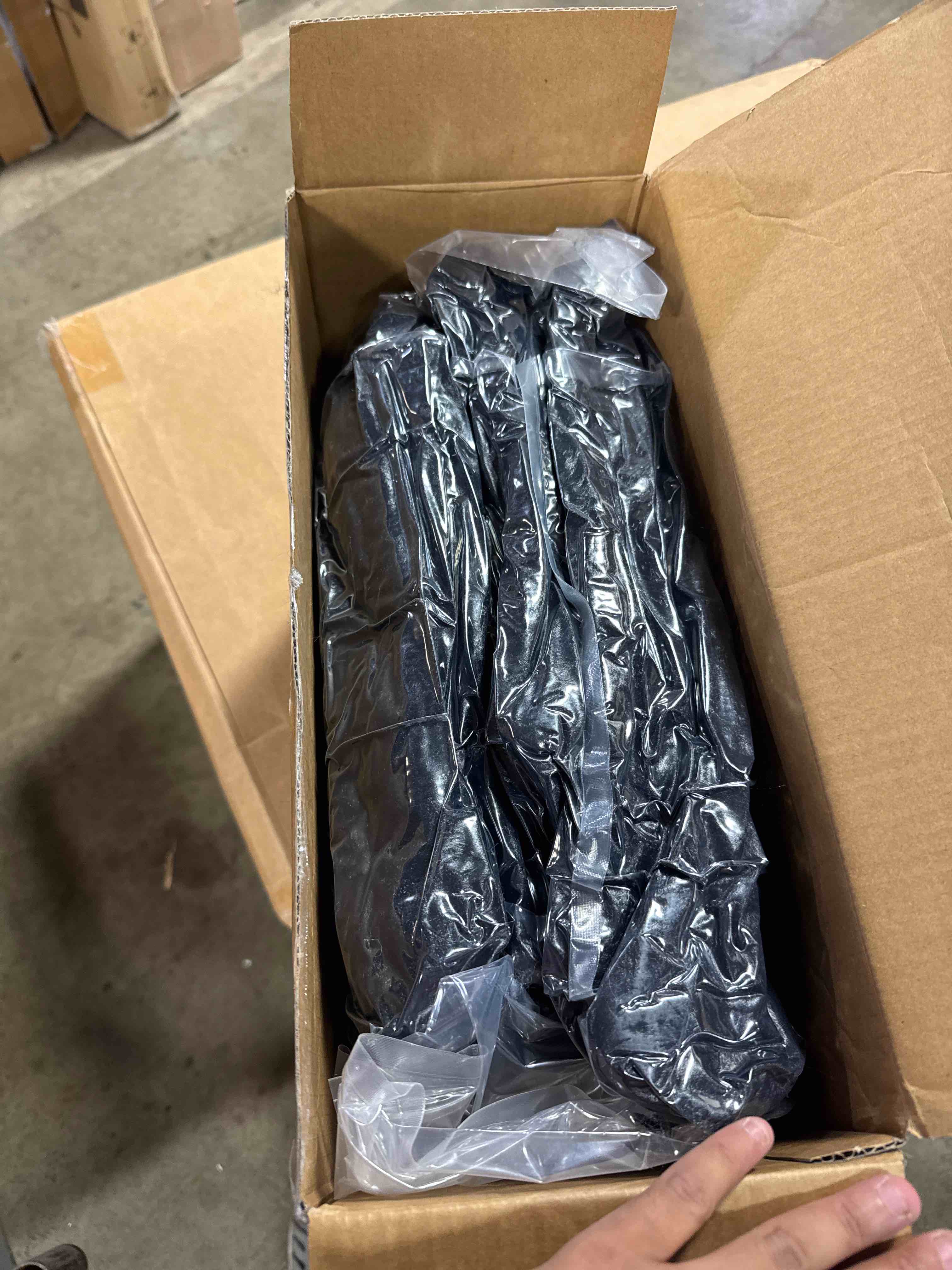 https://s3.amazonaws.com/lotting-images-prod/phillipi/GRA0364384_1756481316243.jpeg