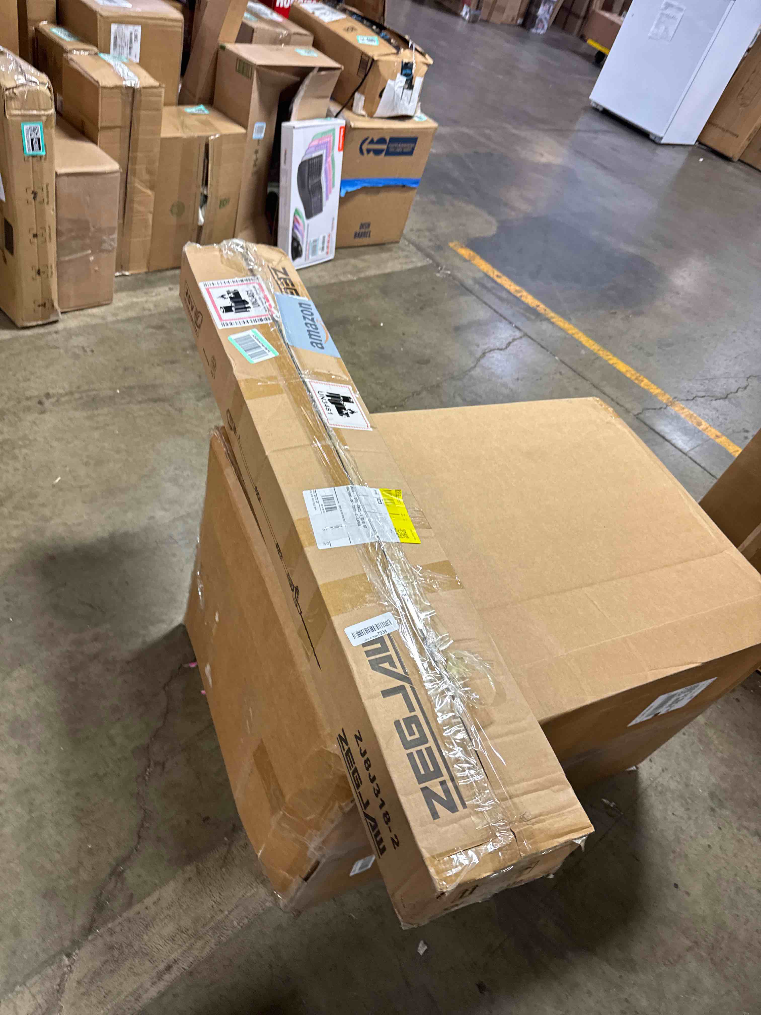 https://s3.amazonaws.com/lotting-images-prod/phillipi/GRA0364391_1756480544628.jpeg