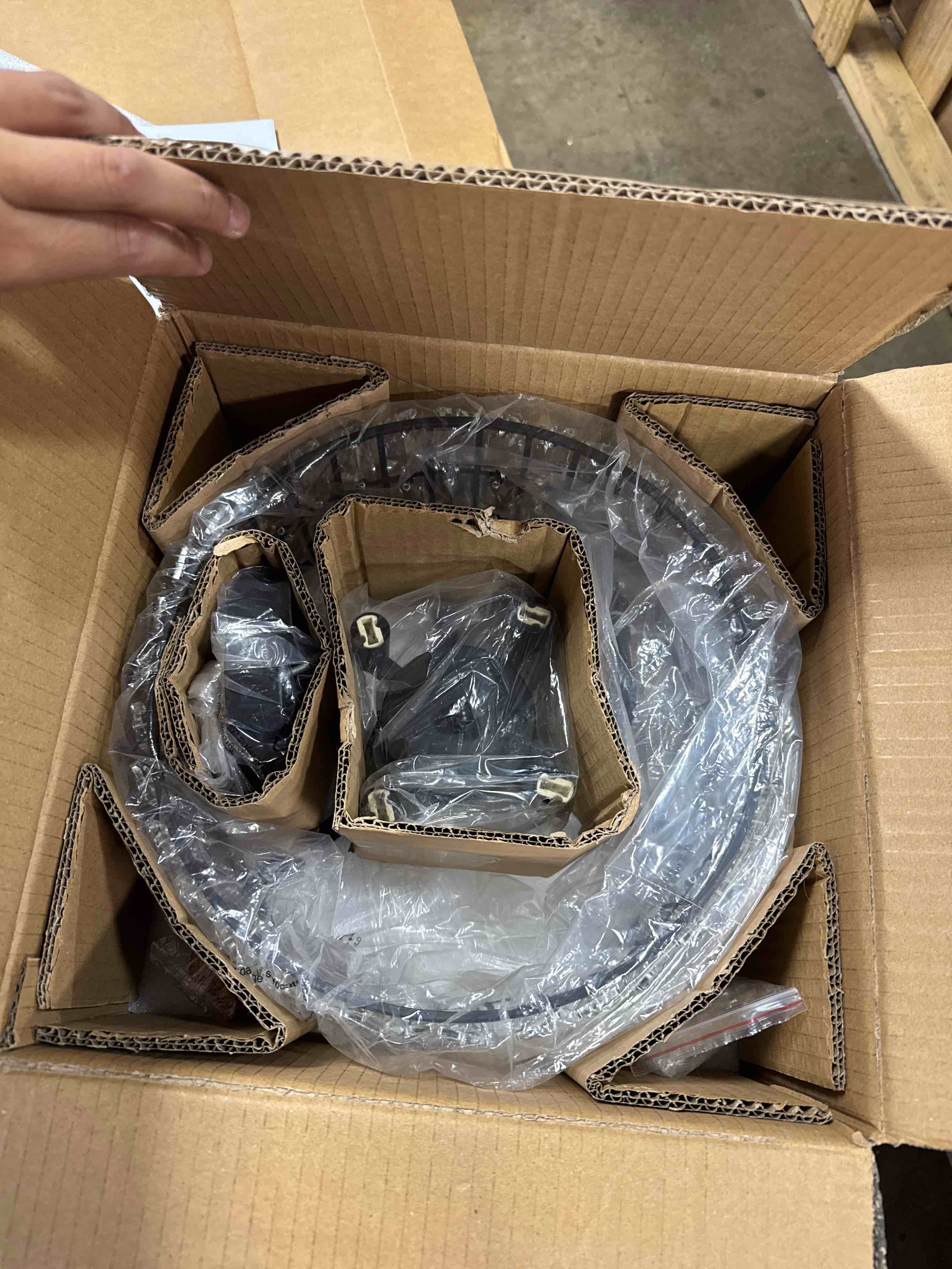 https://s3.amazonaws.com/lotting-images-prod/phillipi/GRA0364397_1756479778704.jpeg