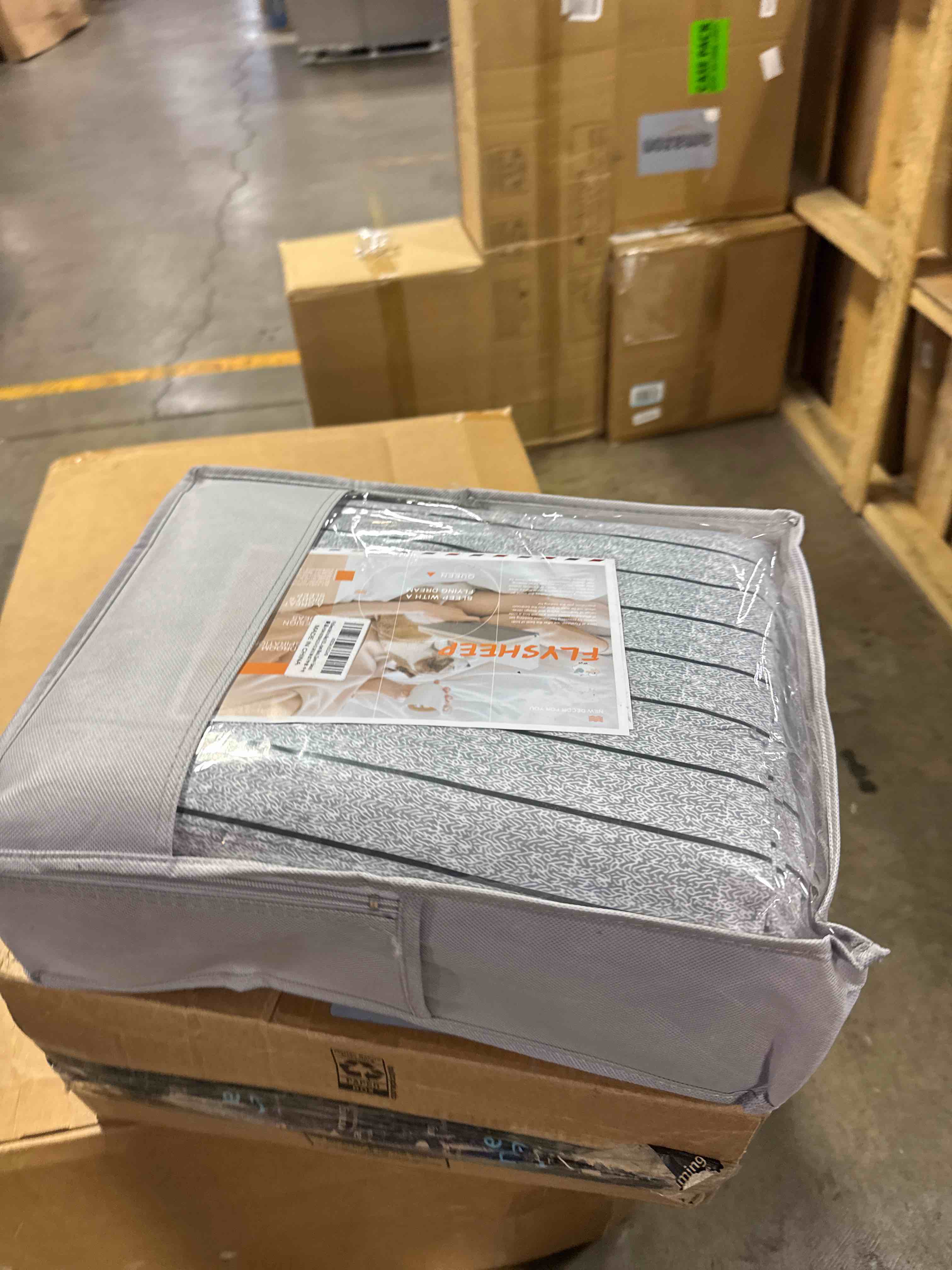 https://s3.amazonaws.com/lotting-images-prod/phillipi/GRA0364398_1756479706980.jpeg