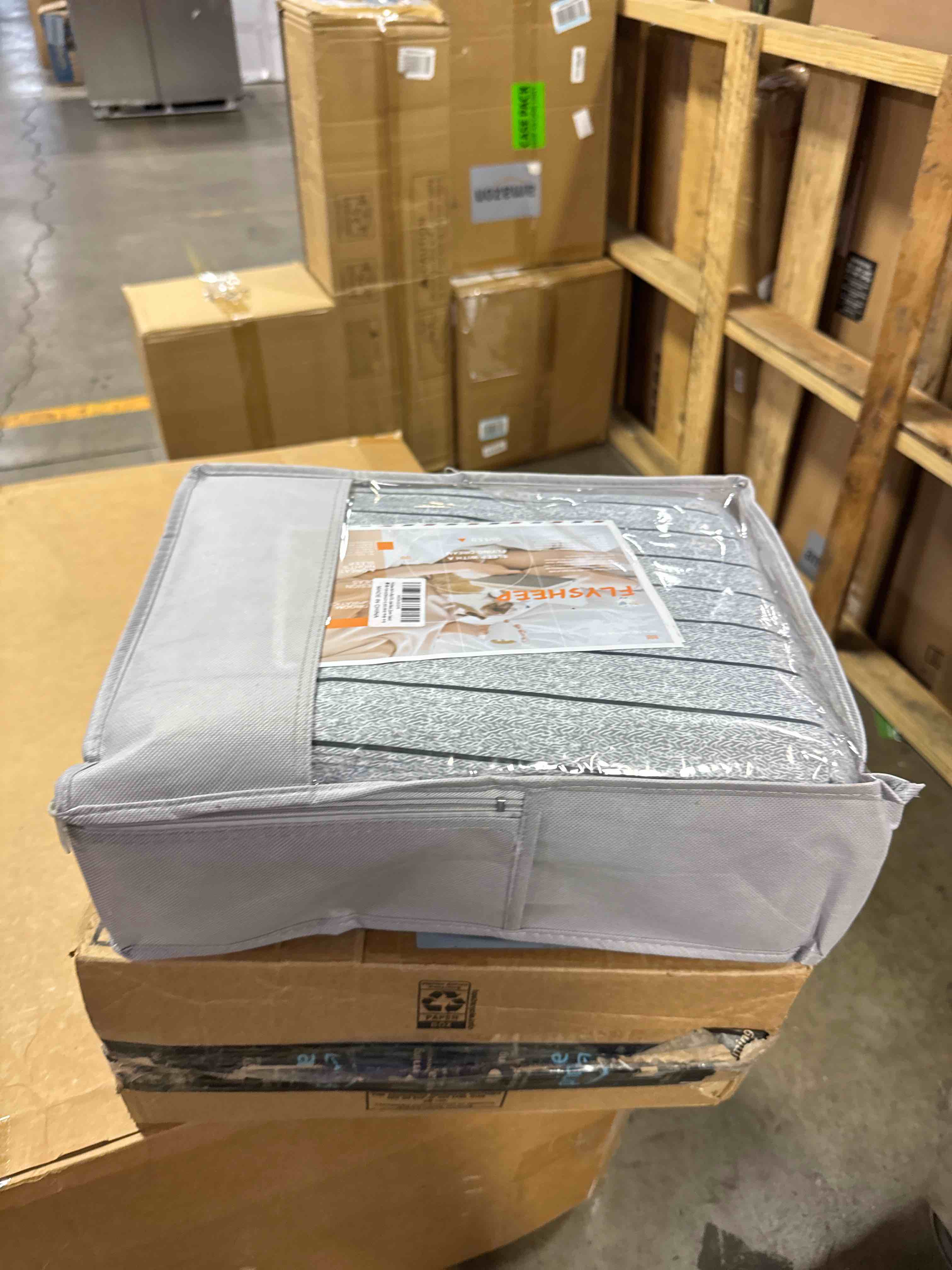 https://s3.amazonaws.com/lotting-images-prod/phillipi/GRA0364398_1756479707813.jpeg