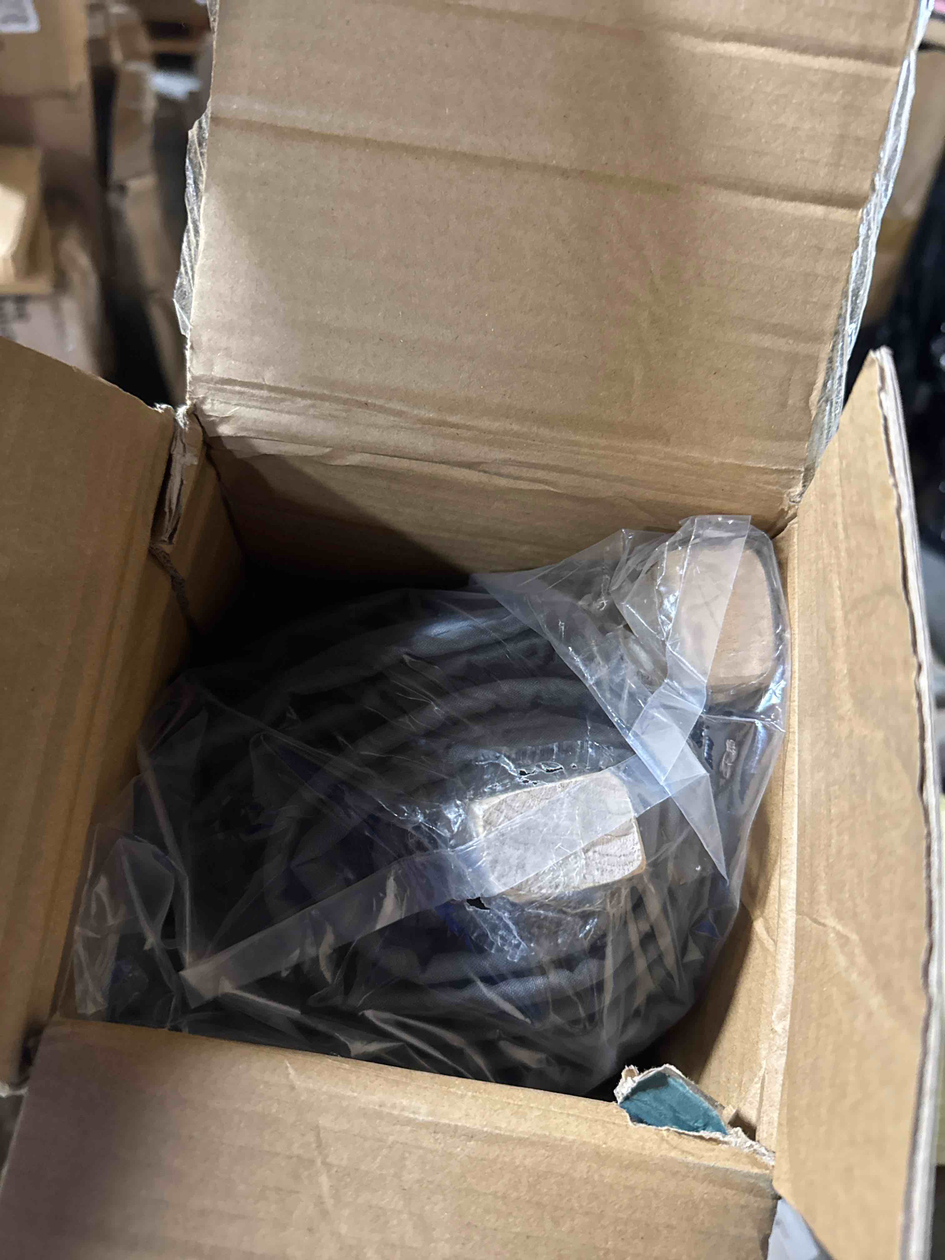 https://s3.amazonaws.com/lotting-images-prod/phillipi/GRA0364440_1756394178648.jpeg