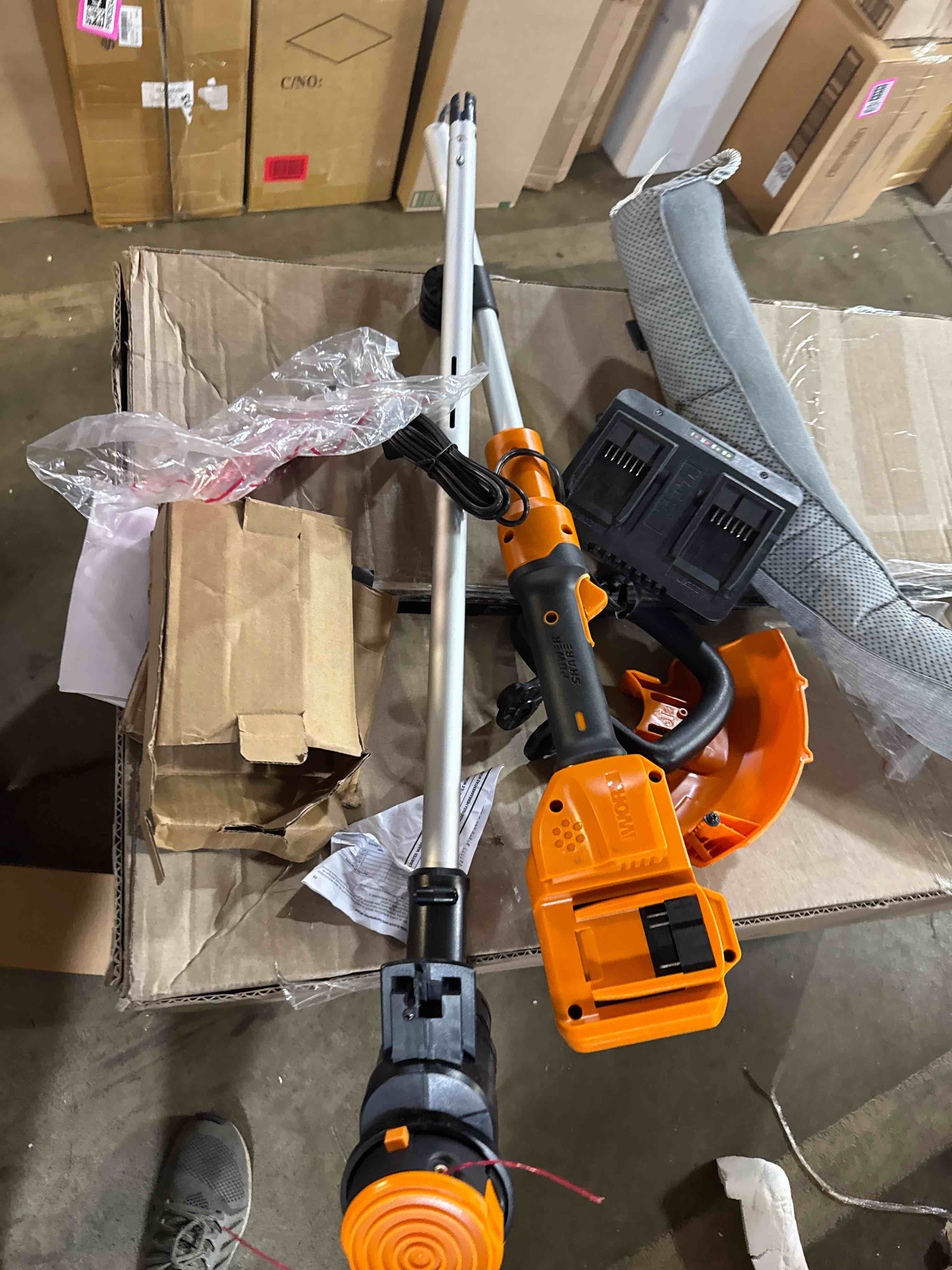 https://s3.amazonaws.com/lotting-images-prod/phillipi/GRA0364603_1755805250430.jpeg