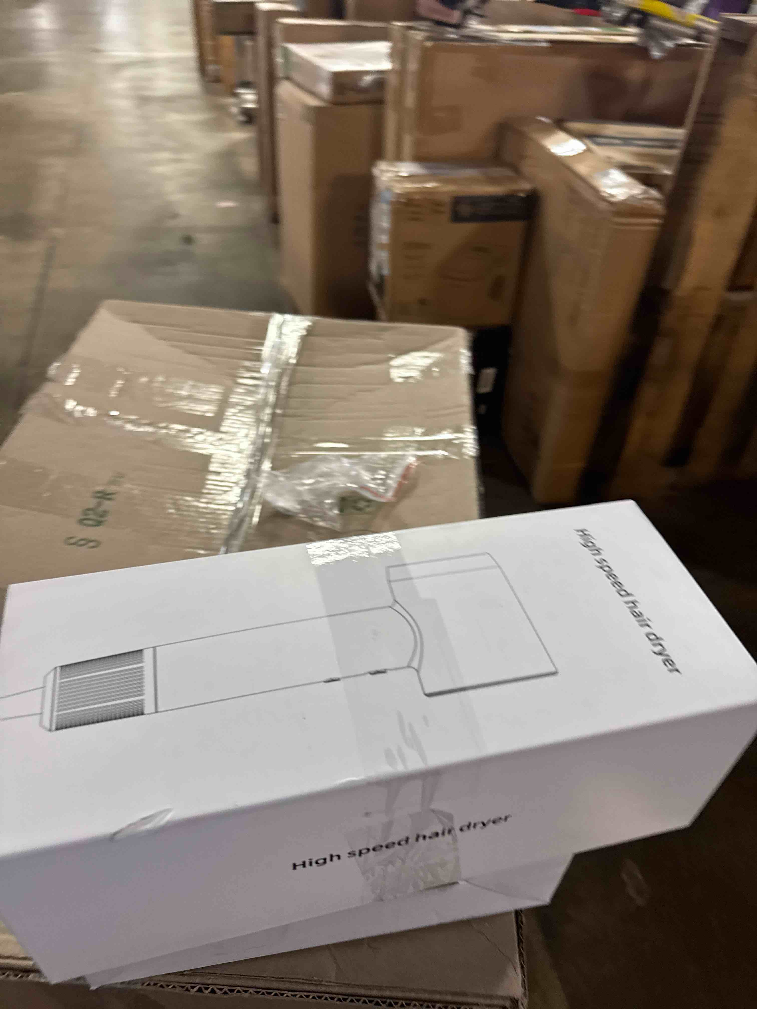 https://s3.amazonaws.com/lotting-images-prod/phillipi/GRA0364641_1755796533265.jpeg