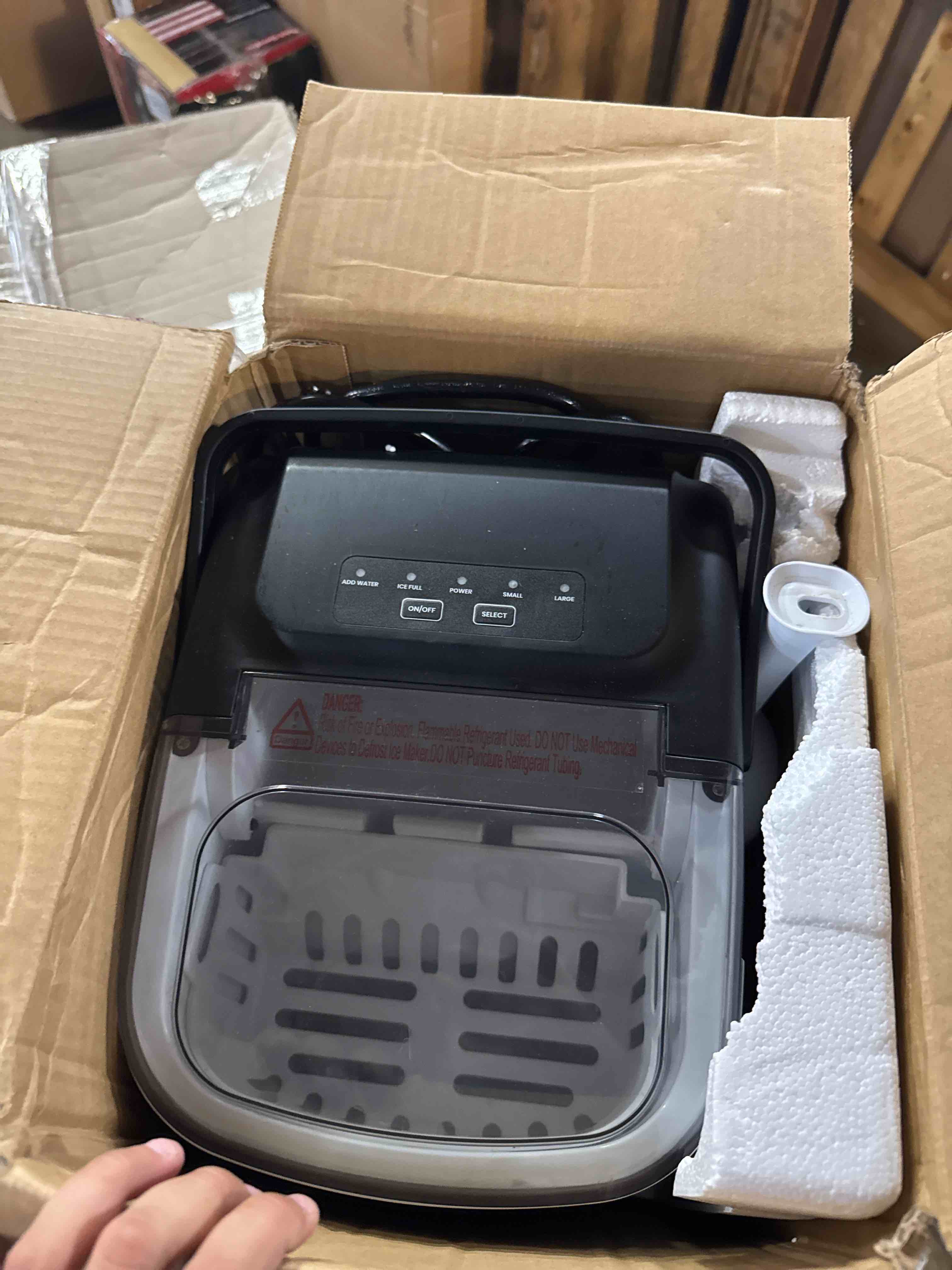 https://s3.amazonaws.com/lotting-images-prod/phillipi/GRA0364642_1755796397476.jpeg