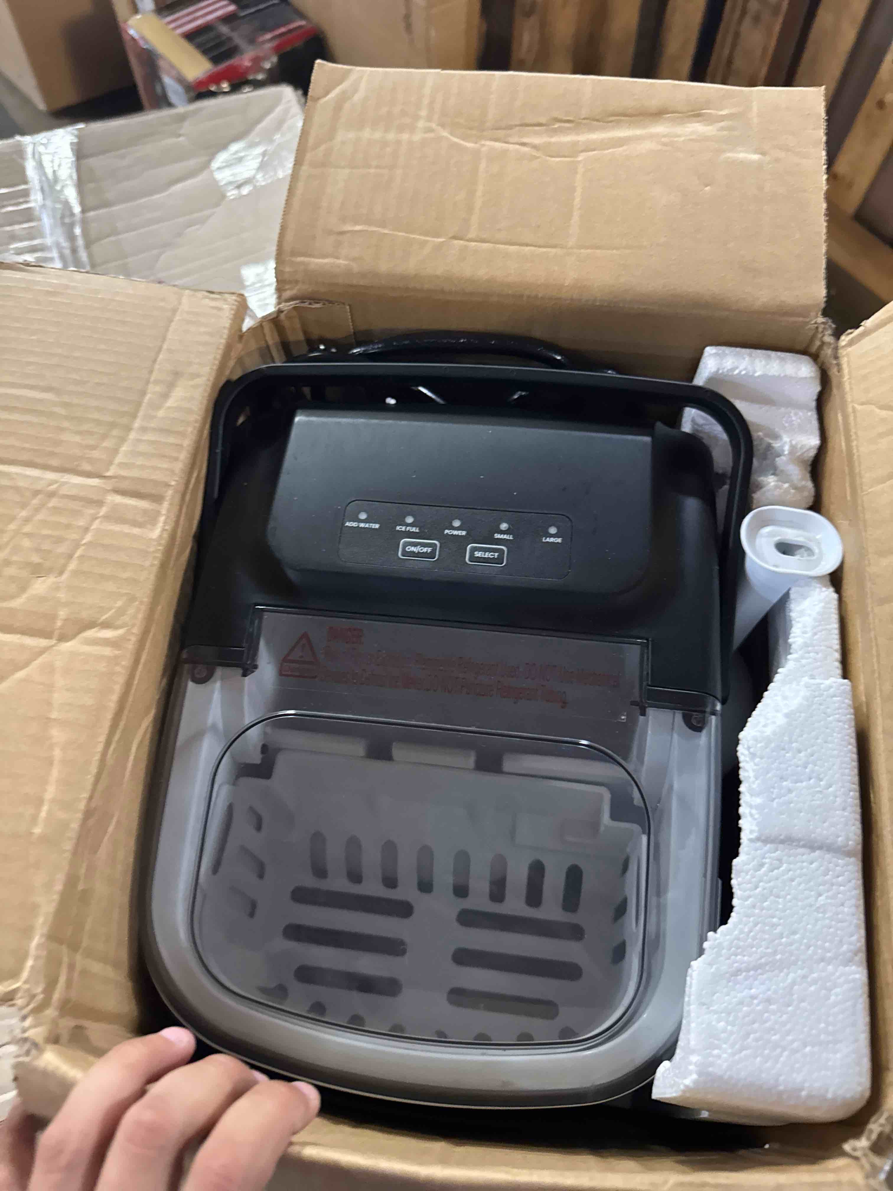 https://s3.amazonaws.com/lotting-images-prod/phillipi/GRA0364642_1755796398241.jpeg