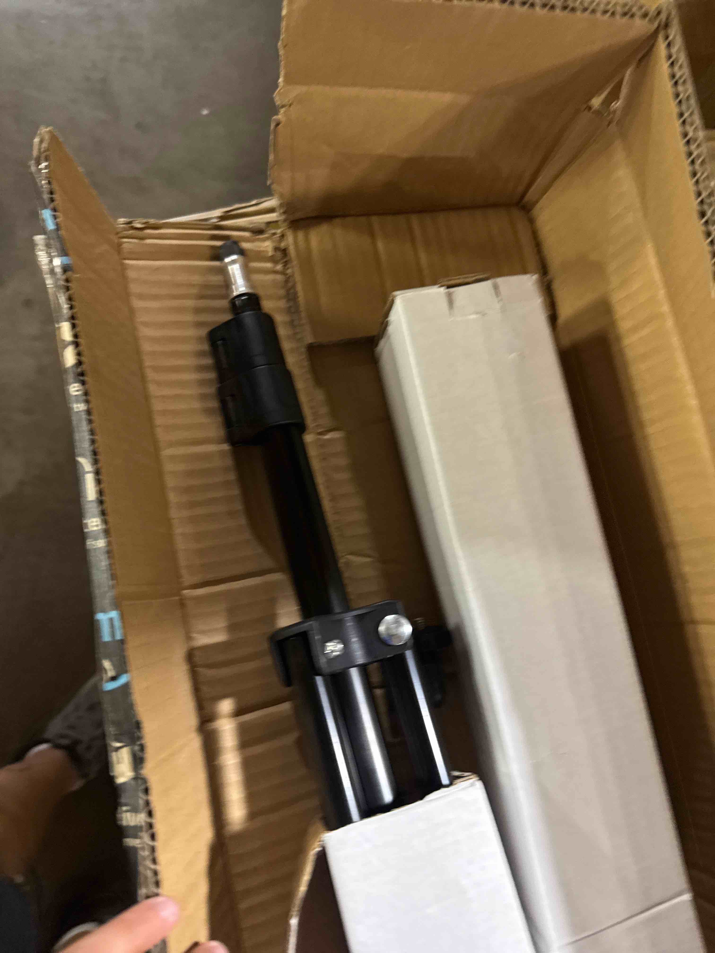 https://s3.amazonaws.com/lotting-images-prod/phillipi/GRA0364910_1755178012123.jpeg
