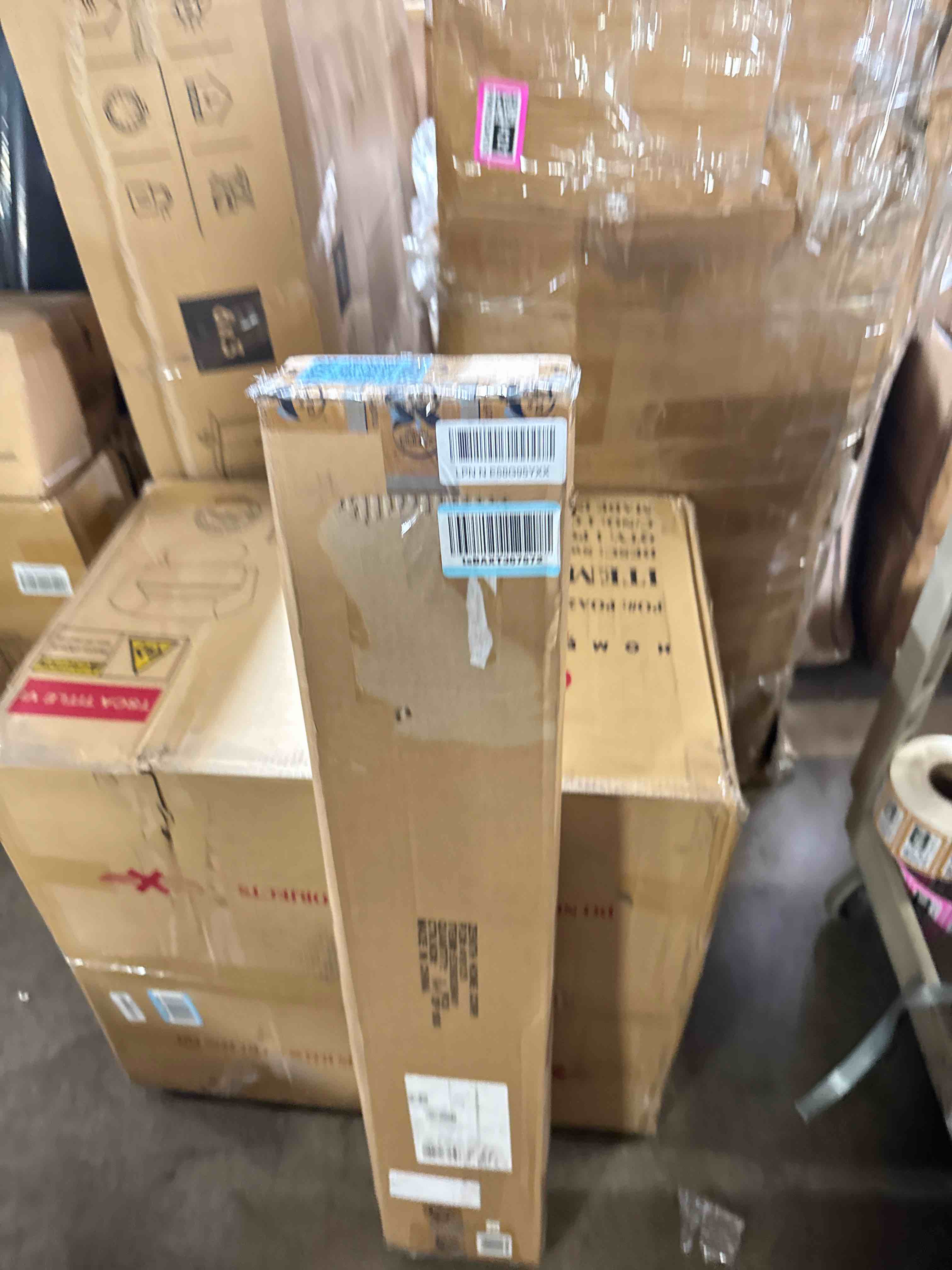 https://s3.amazonaws.com/lotting-images-prod/phillipi/GRA0364918_1755176669806.jpeg