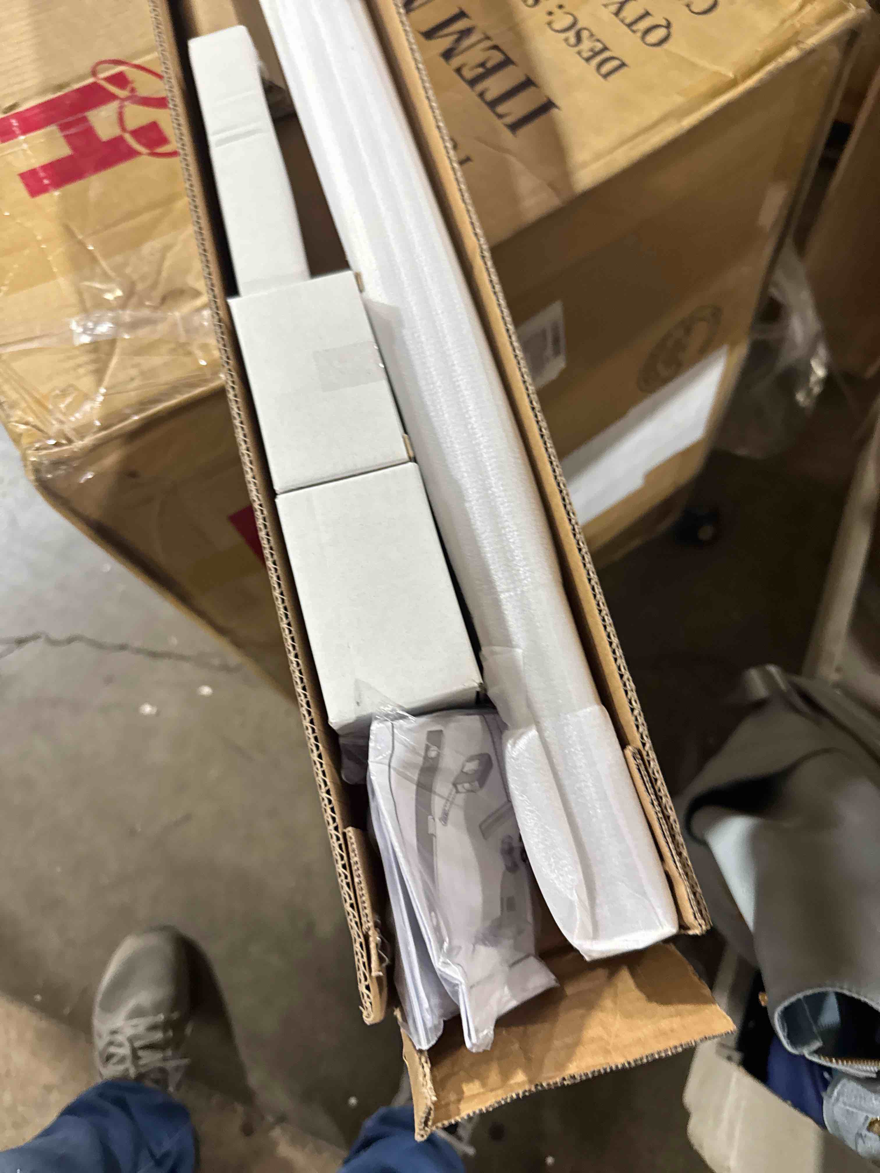 https://s3.amazonaws.com/lotting-images-prod/phillipi/GRA0364945_1755109057597.jpeg