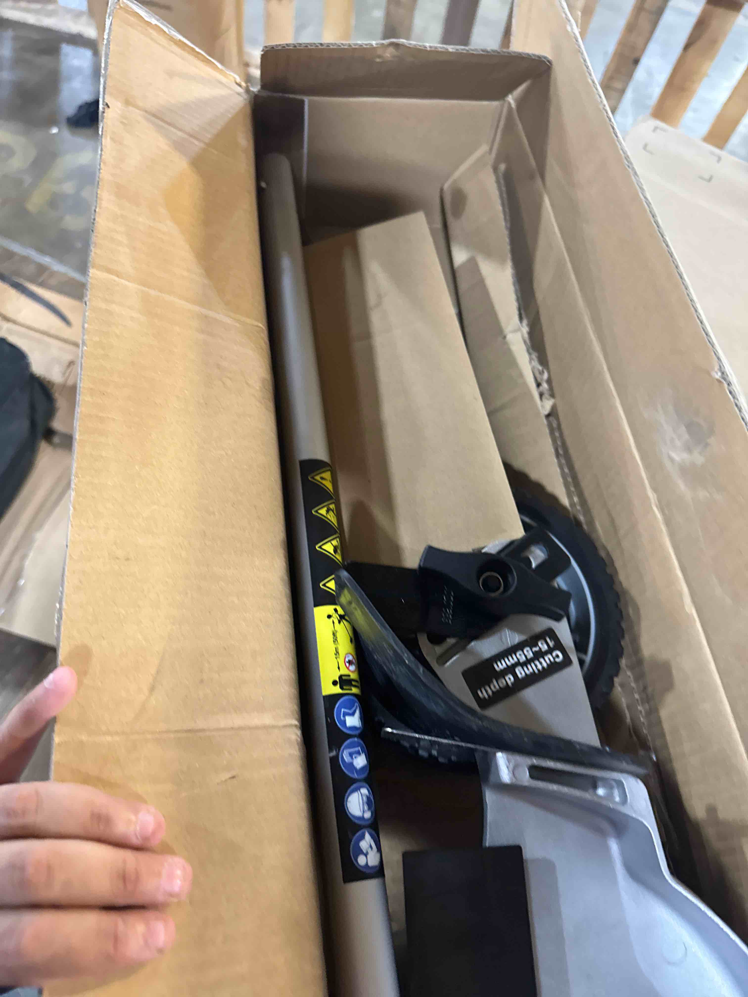 https://s3.amazonaws.com/lotting-images-prod/phillipi/GRA0365108_1754322973461.jpeg