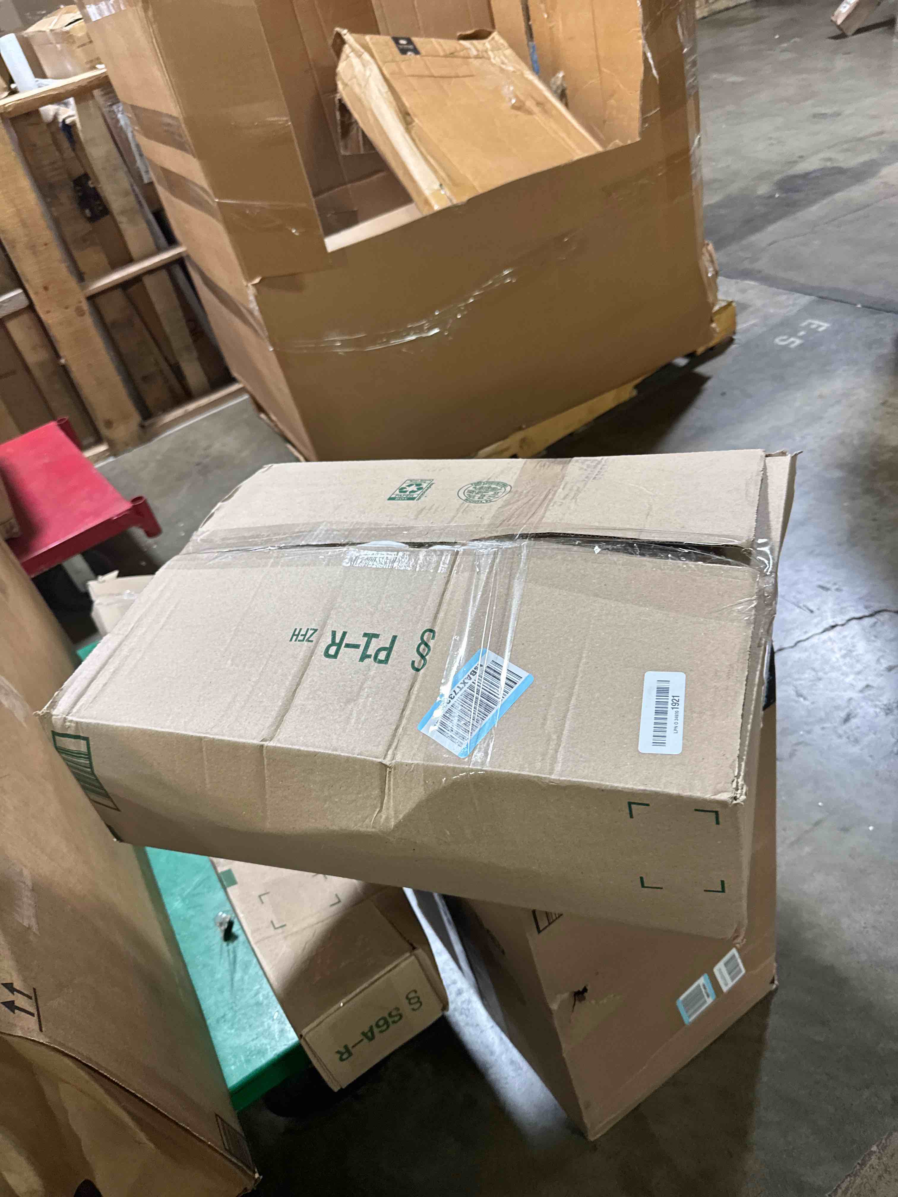 https://s3.amazonaws.com/lotting-images-prod/phillipi/GRA0365186_1753883950279.jpeg