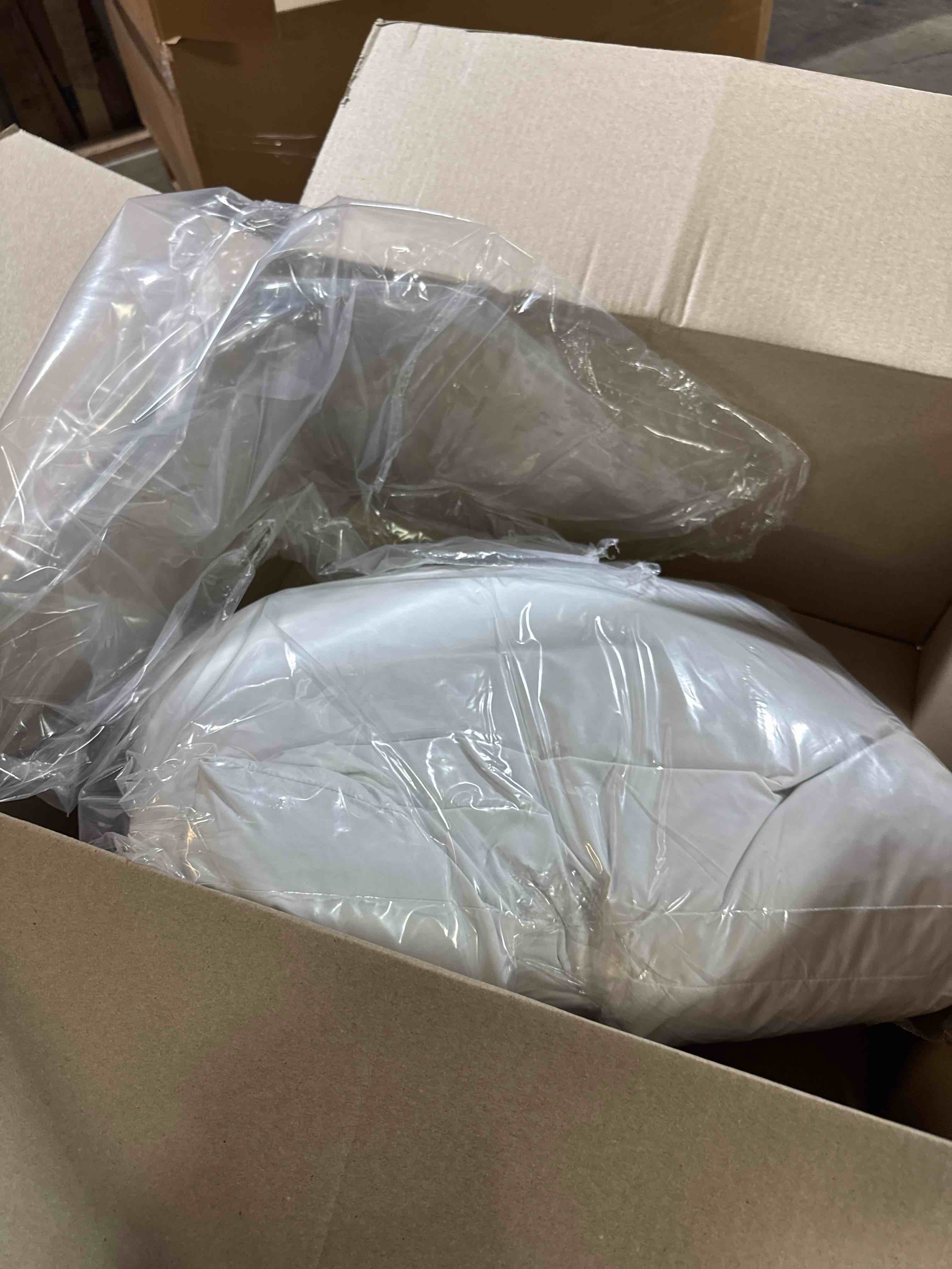 https://s3.amazonaws.com/lotting-images-prod/phillipi/GRA0365187_1753883752202.jpeg