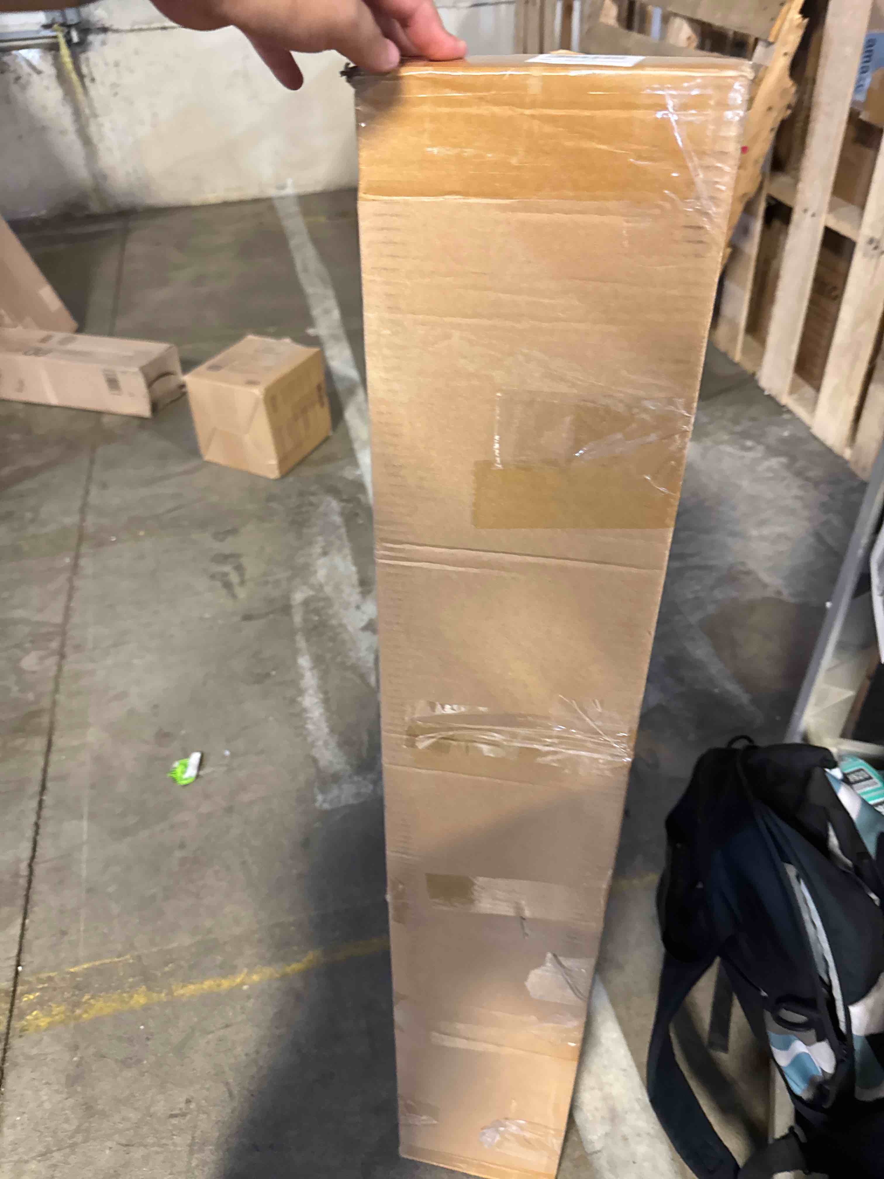 https://s3.amazonaws.com/lotting-images-prod/phillipi/GRA0365248_1753726470512.jpeg