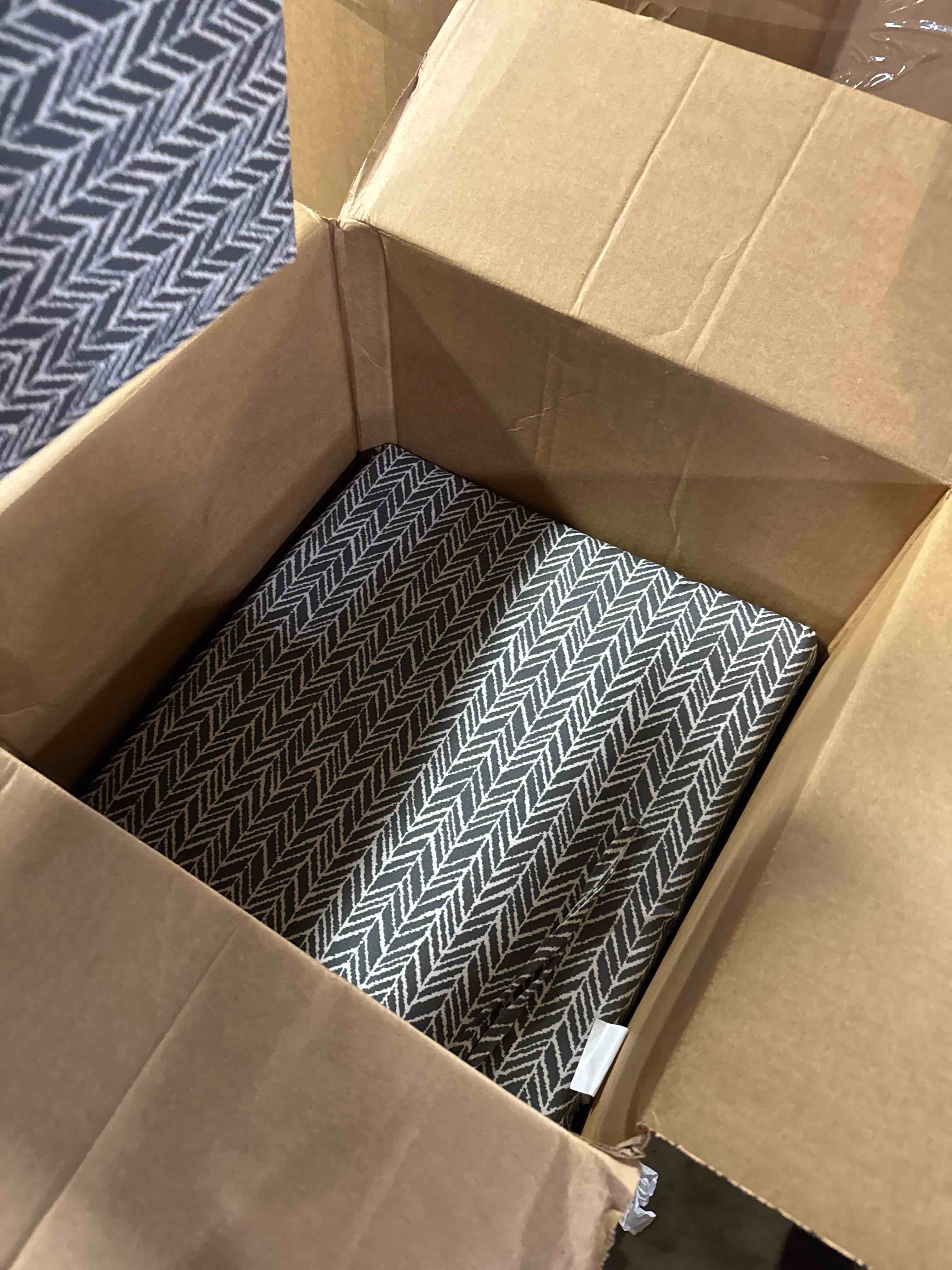 https://s3.amazonaws.com/lotting-images-prod/phillipi/GRA0365291_1753708588362.jpeg