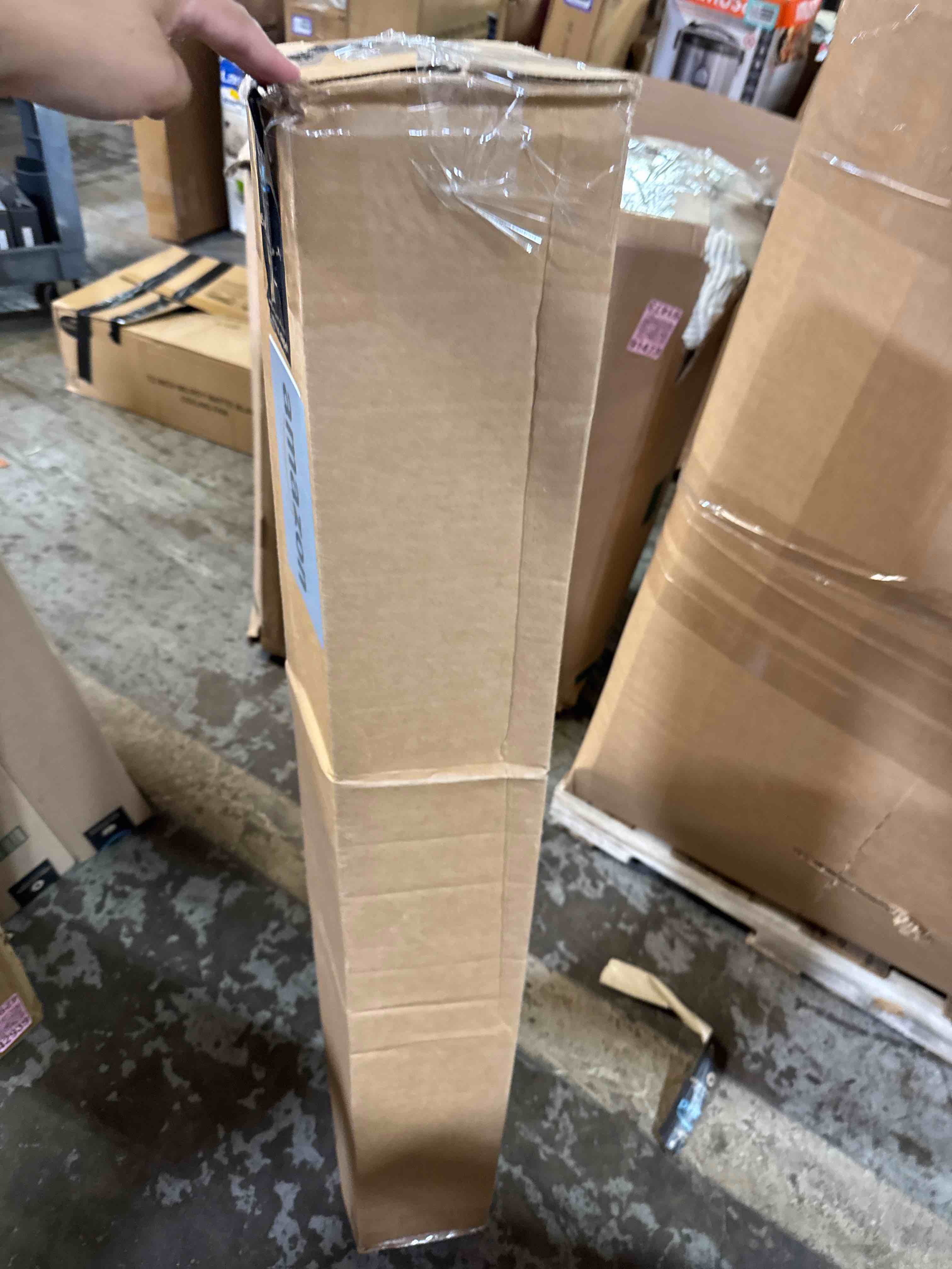 https://s3.amazonaws.com/lotting-images-prod/phillipi/GRA0365419_1752609087110.jpeg