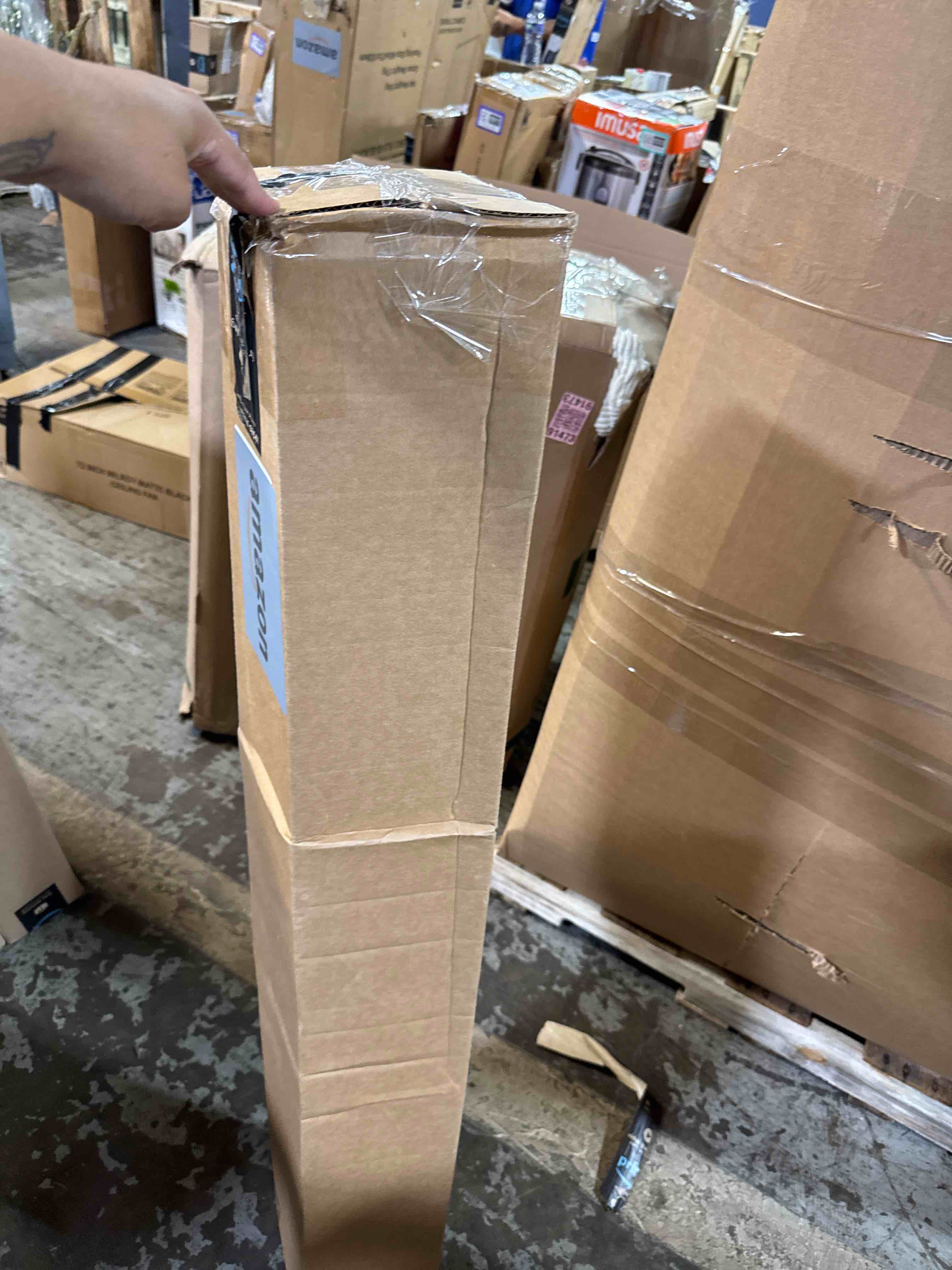 https://s3.amazonaws.com/lotting-images-prod/phillipi/GRA0365419_1752609087924.jpeg