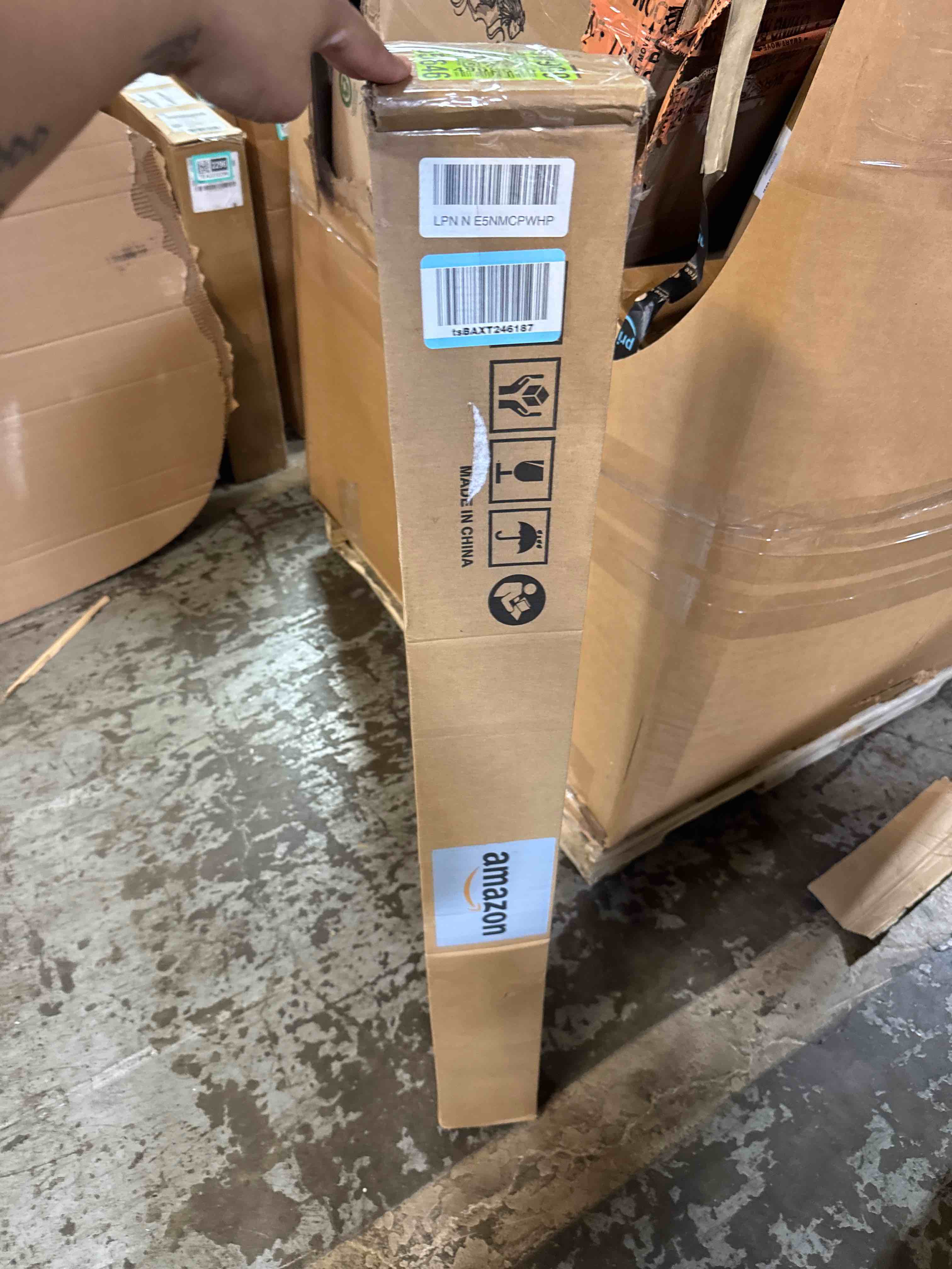 https://s3.amazonaws.com/lotting-images-prod/phillipi/GRA0365433_1752607094822.jpeg