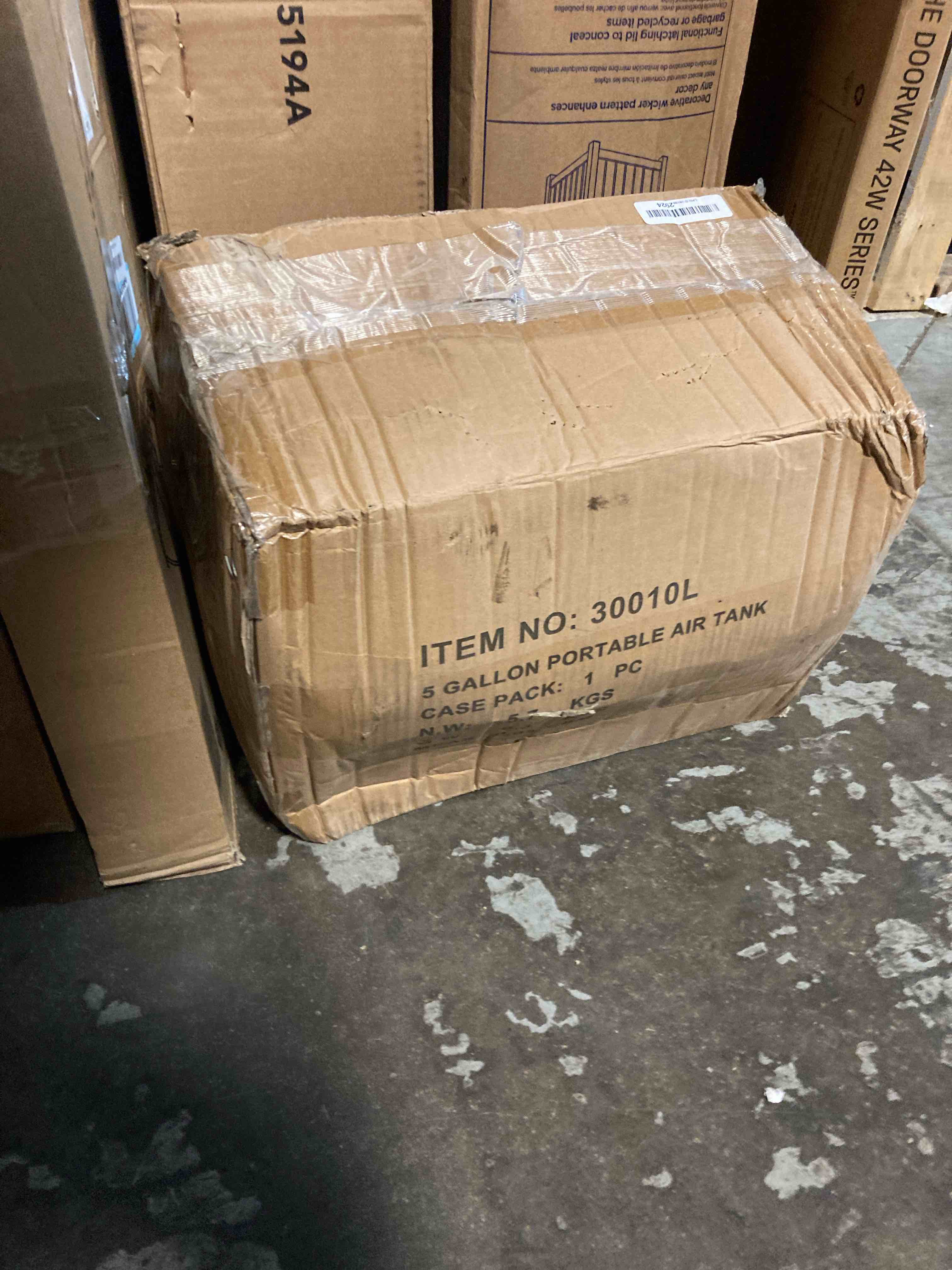 https://s3.amazonaws.com/lotting-images-prod/phillipi/GRA0365505_1751466559413.jpeg