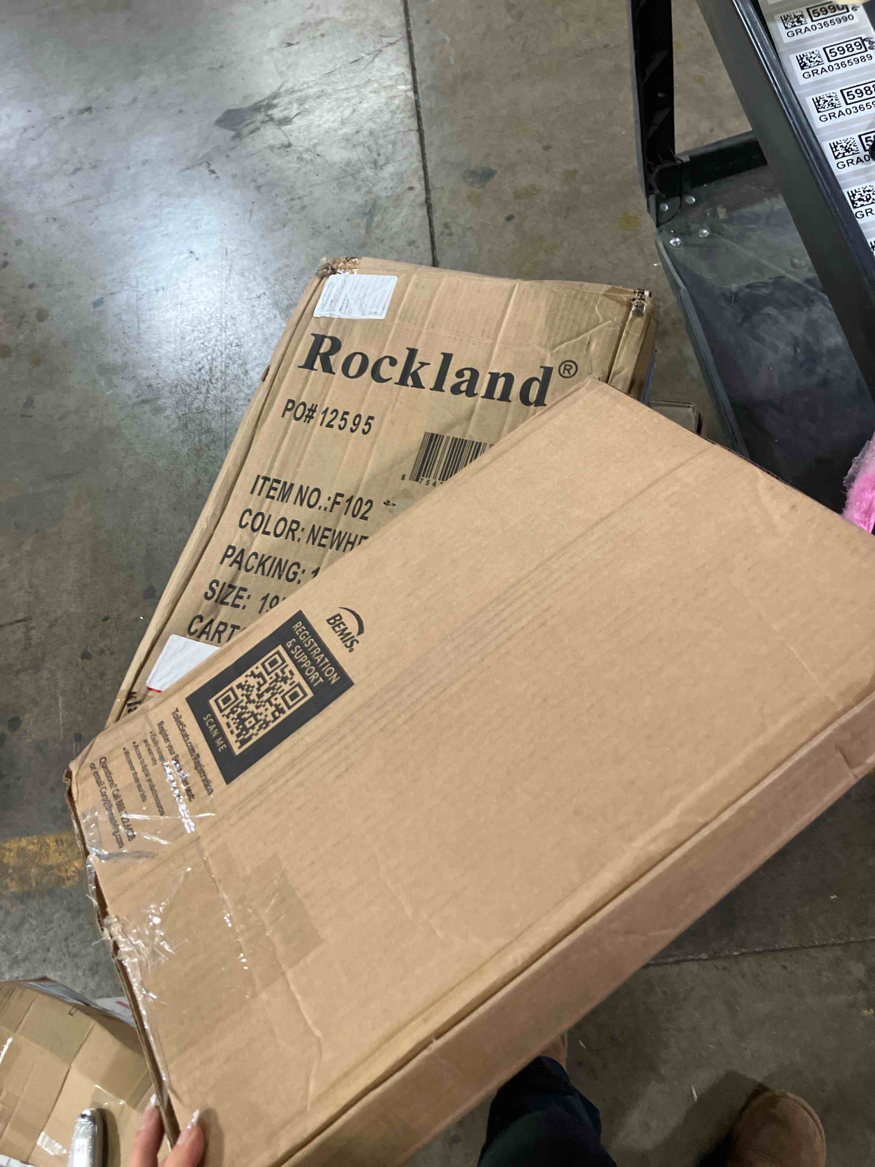 https://s3.amazonaws.com/lotting-images-prod/phillipi/GRA0365995_1745339380222.jpeg