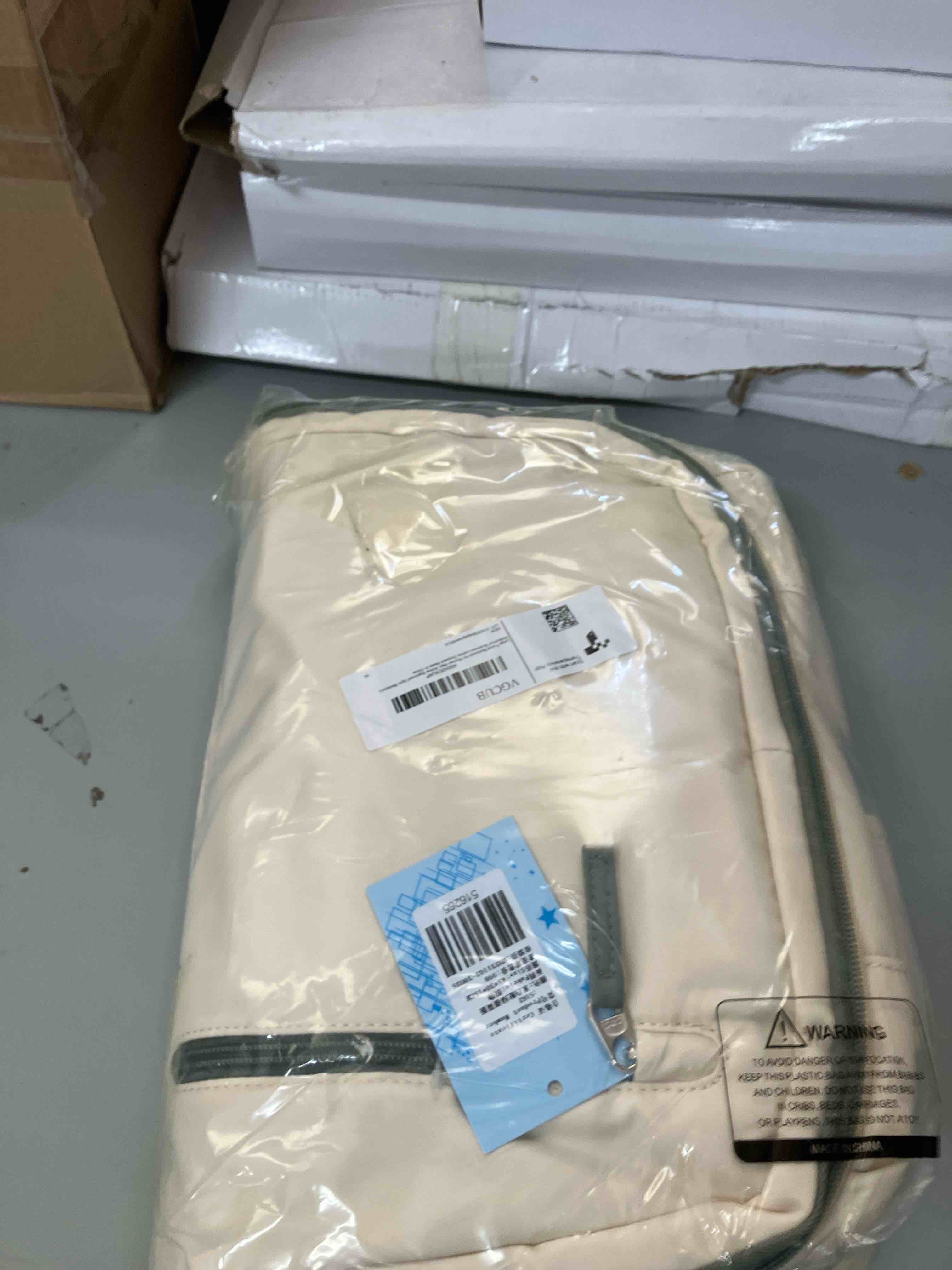 https://s3.amazonaws.com/lotting-images-prod/phillipi/GRA0368324_1737559722349.jpeg
