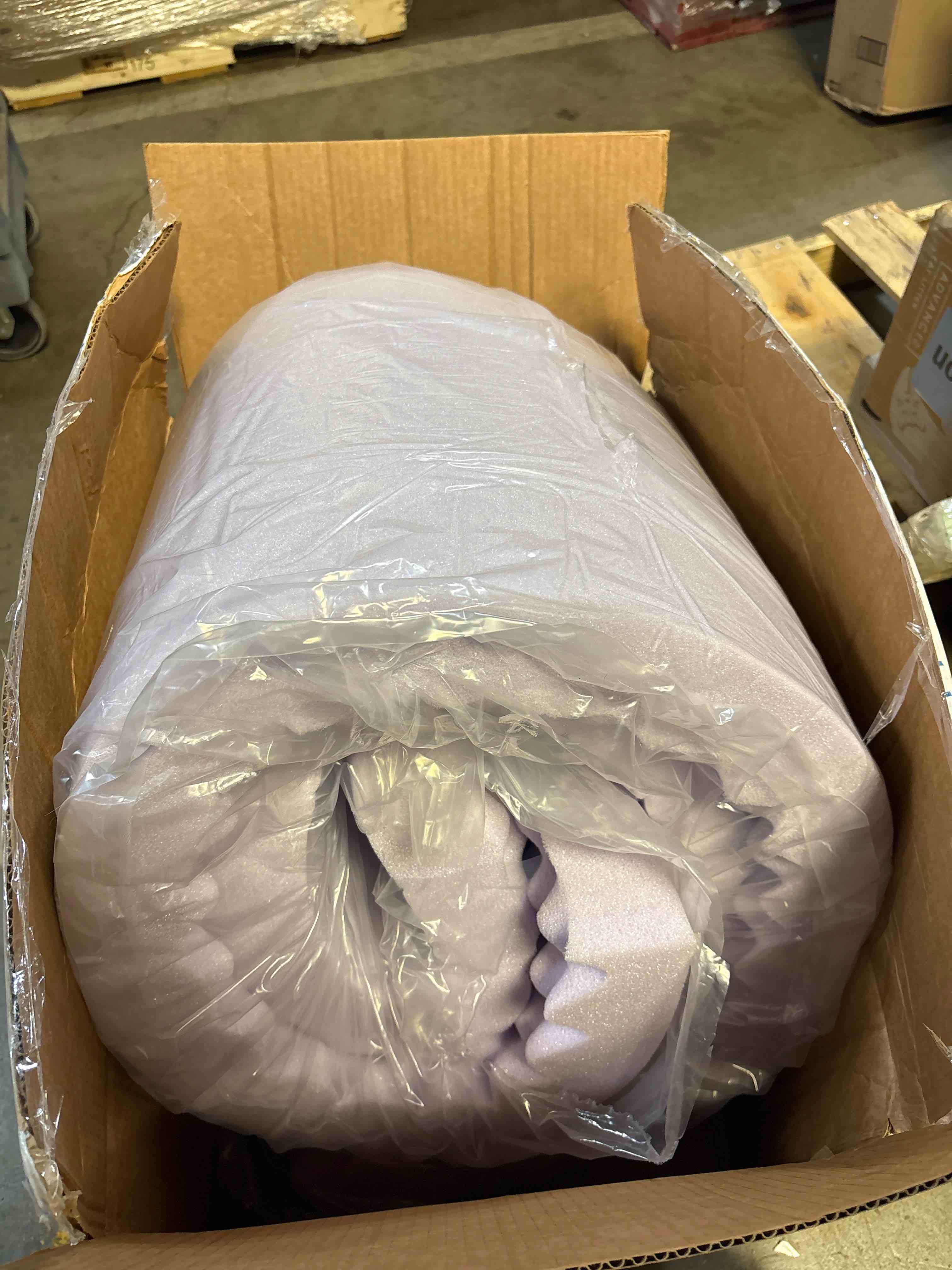 https://s3.amazonaws.com/lotting-images-prod/phillipi/GRA0370286_1760708942297.jpeg