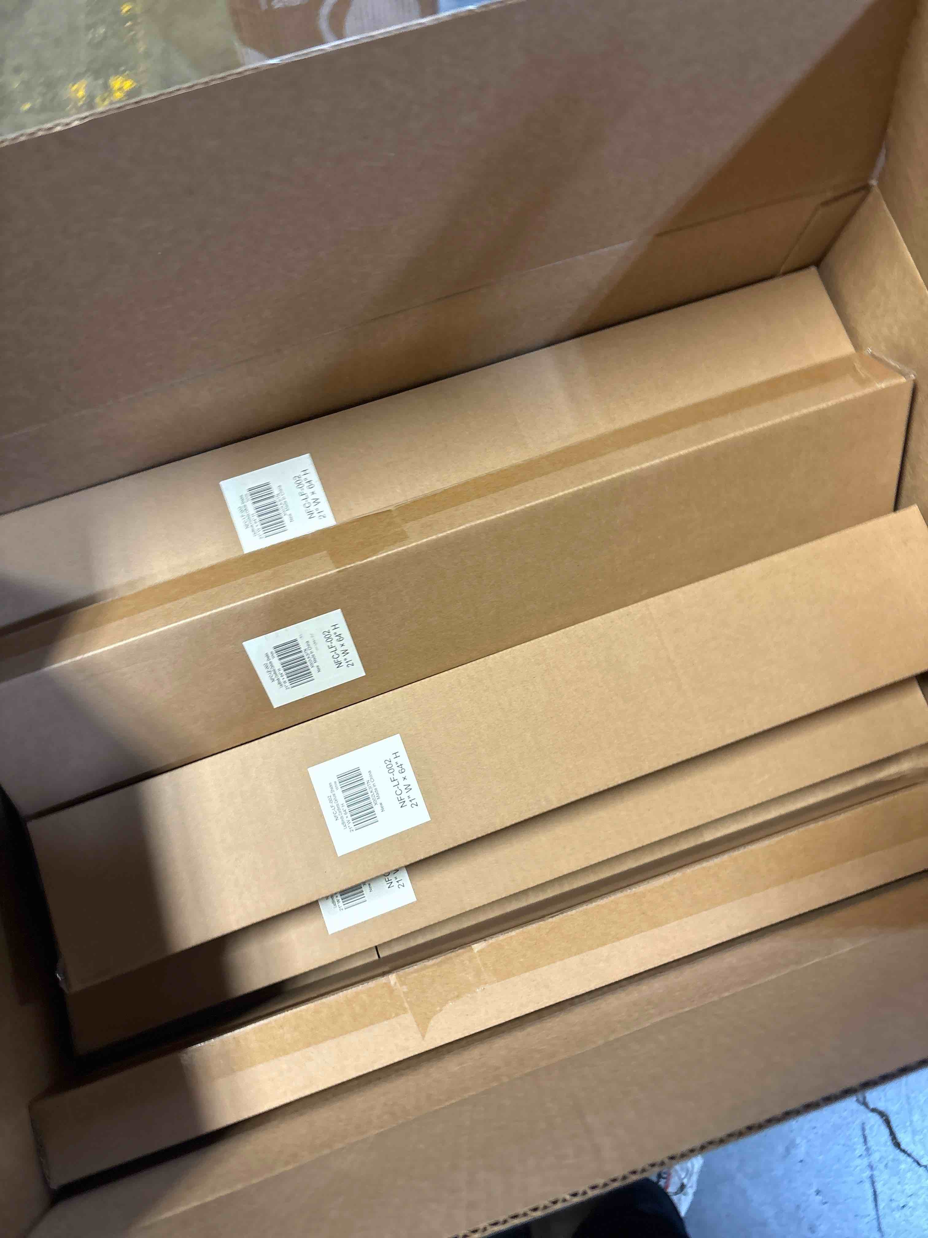 https://s3.amazonaws.com/lotting-images-prod/phillipi/GRA0370295_1760713514316.jpeg