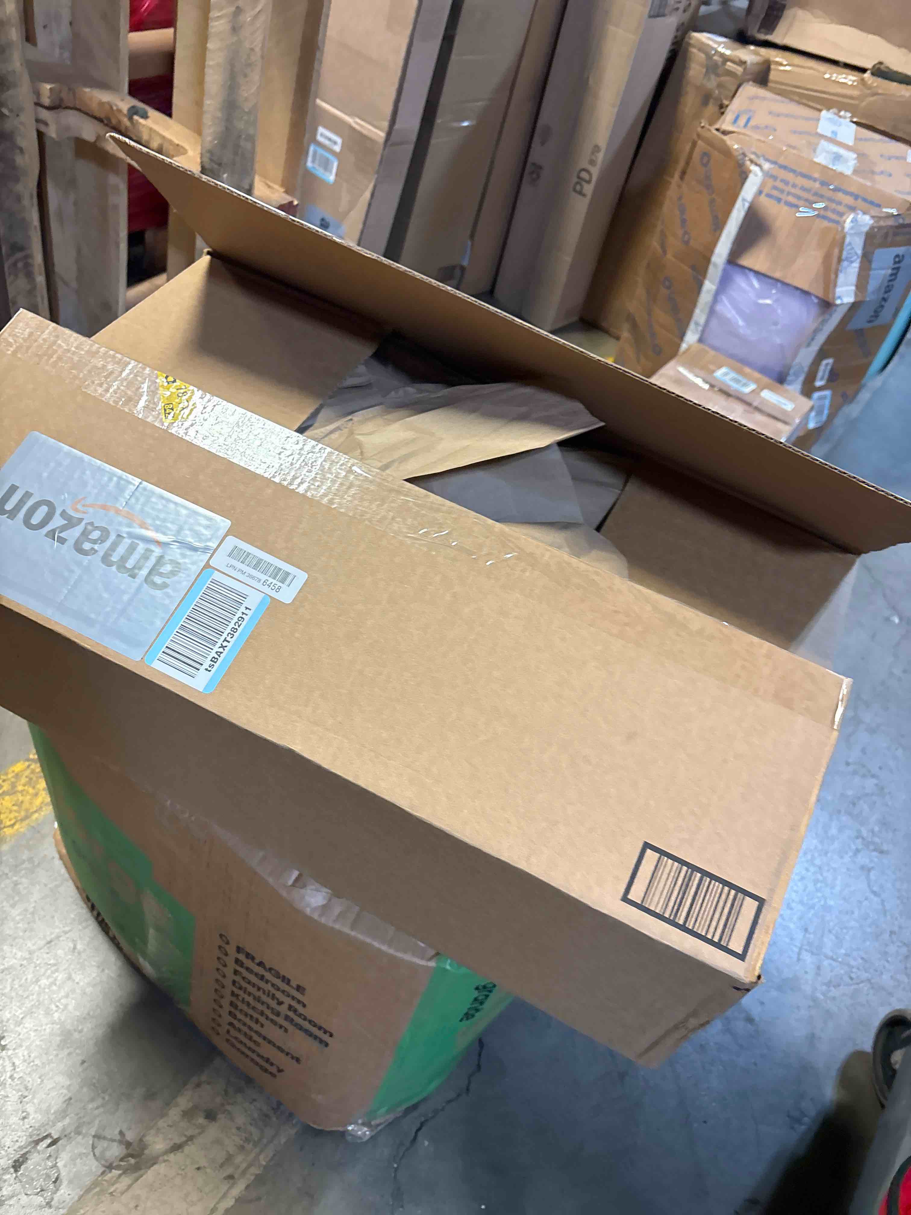https://s3.amazonaws.com/lotting-images-prod/phillipi/GRA0370295_1760713527080.jpeg