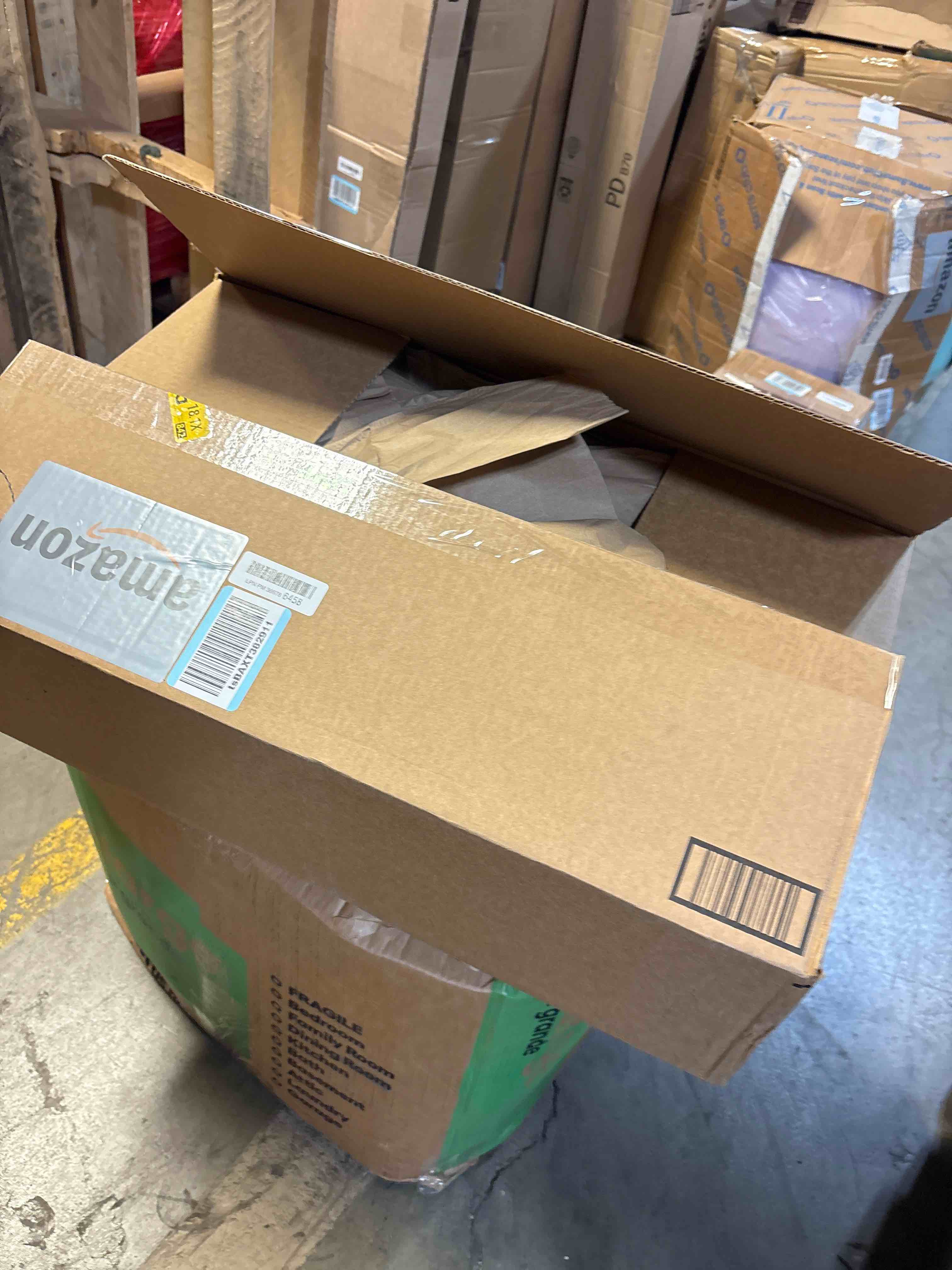https://s3.amazonaws.com/lotting-images-prod/phillipi/GRA0370295_1760713527945.jpeg