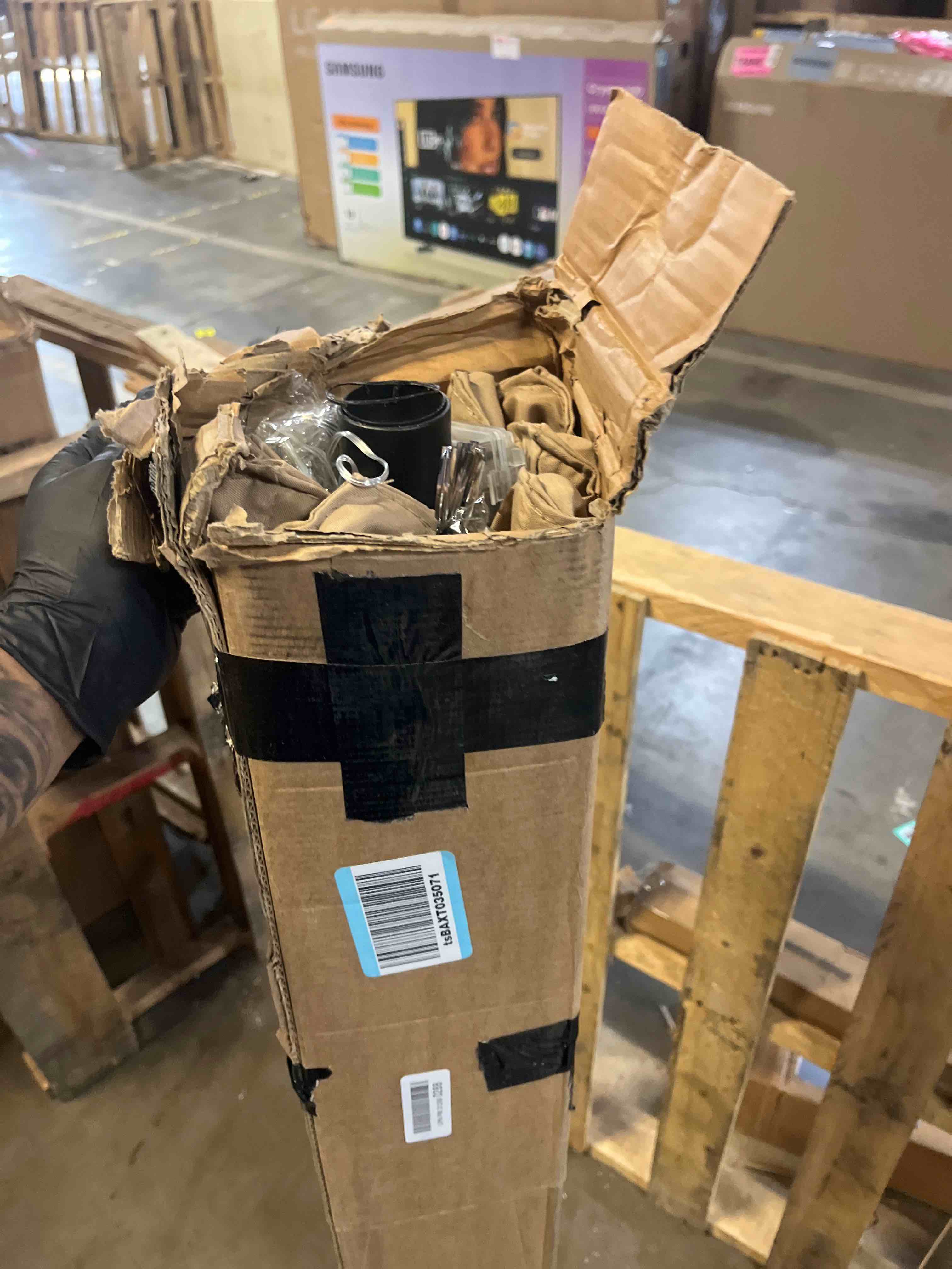 https://s3.amazonaws.com/lotting-images-prod/phillipi/GRA0370436_1760461281647.jpeg