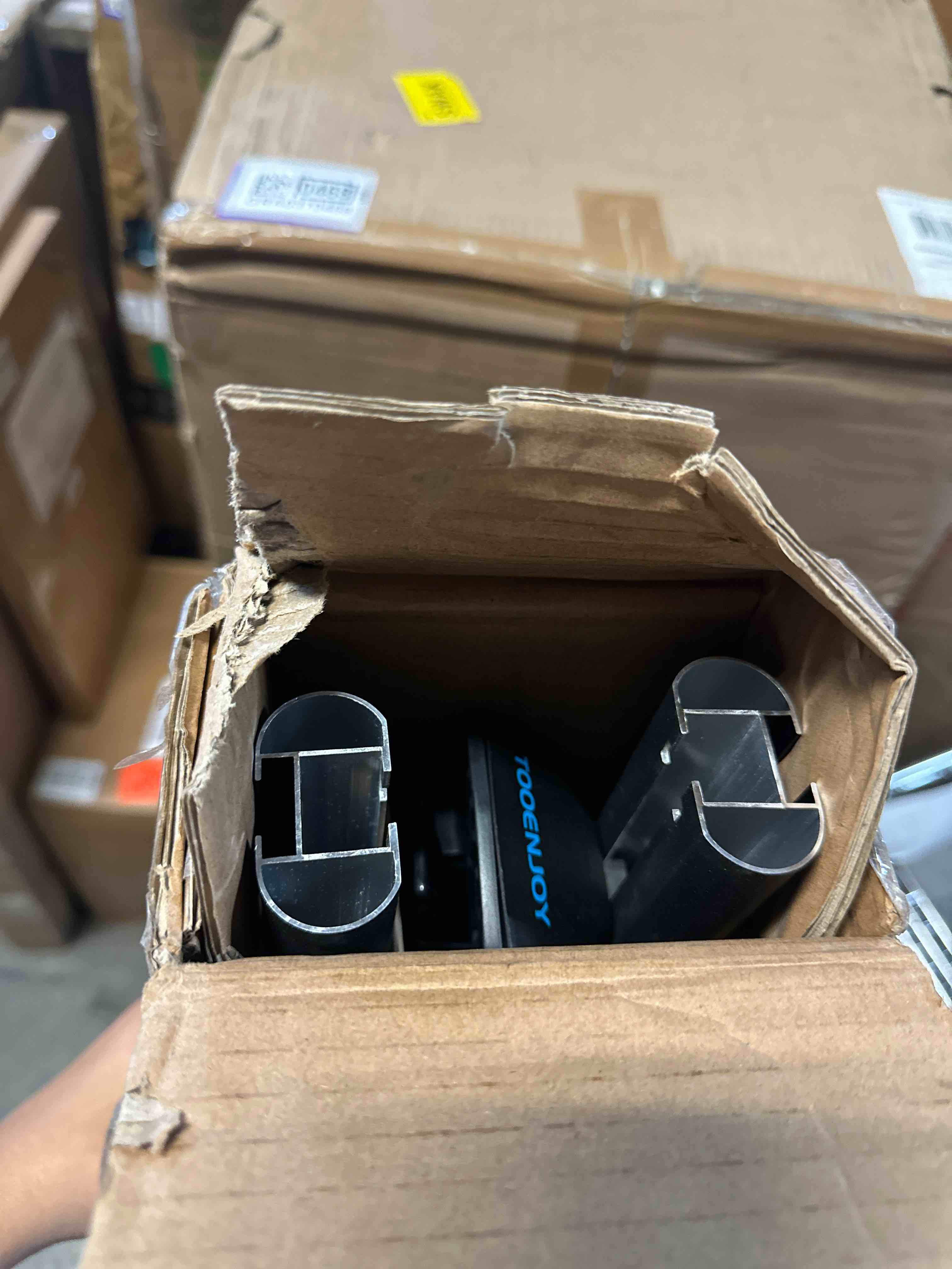 https://s3.amazonaws.com/lotting-images-prod/phillipi/GRA0370487_1760466441303.jpeg