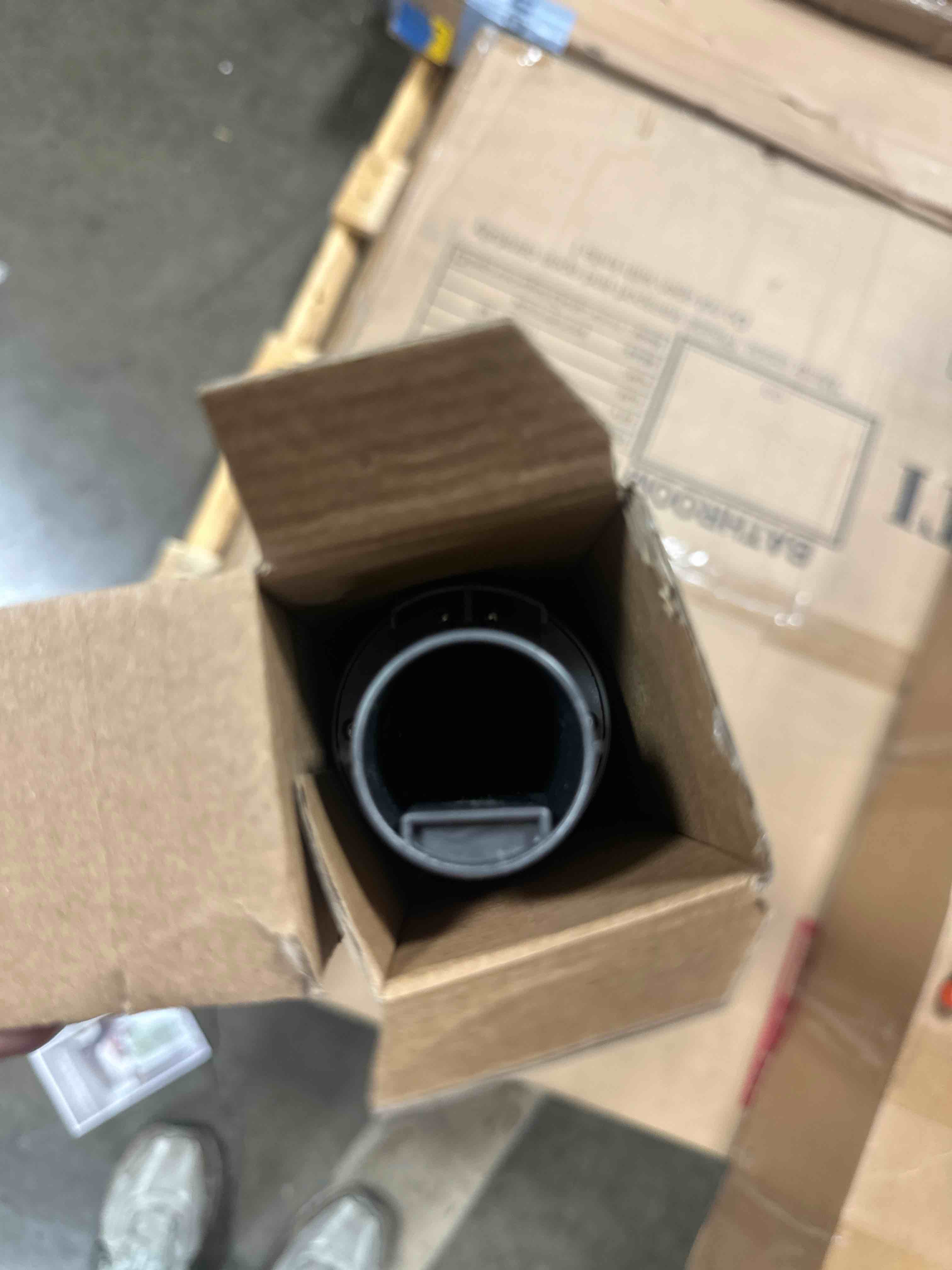 https://s3.amazonaws.com/lotting-images-prod/phillipi/GRA0370552_1759946673128.jpeg