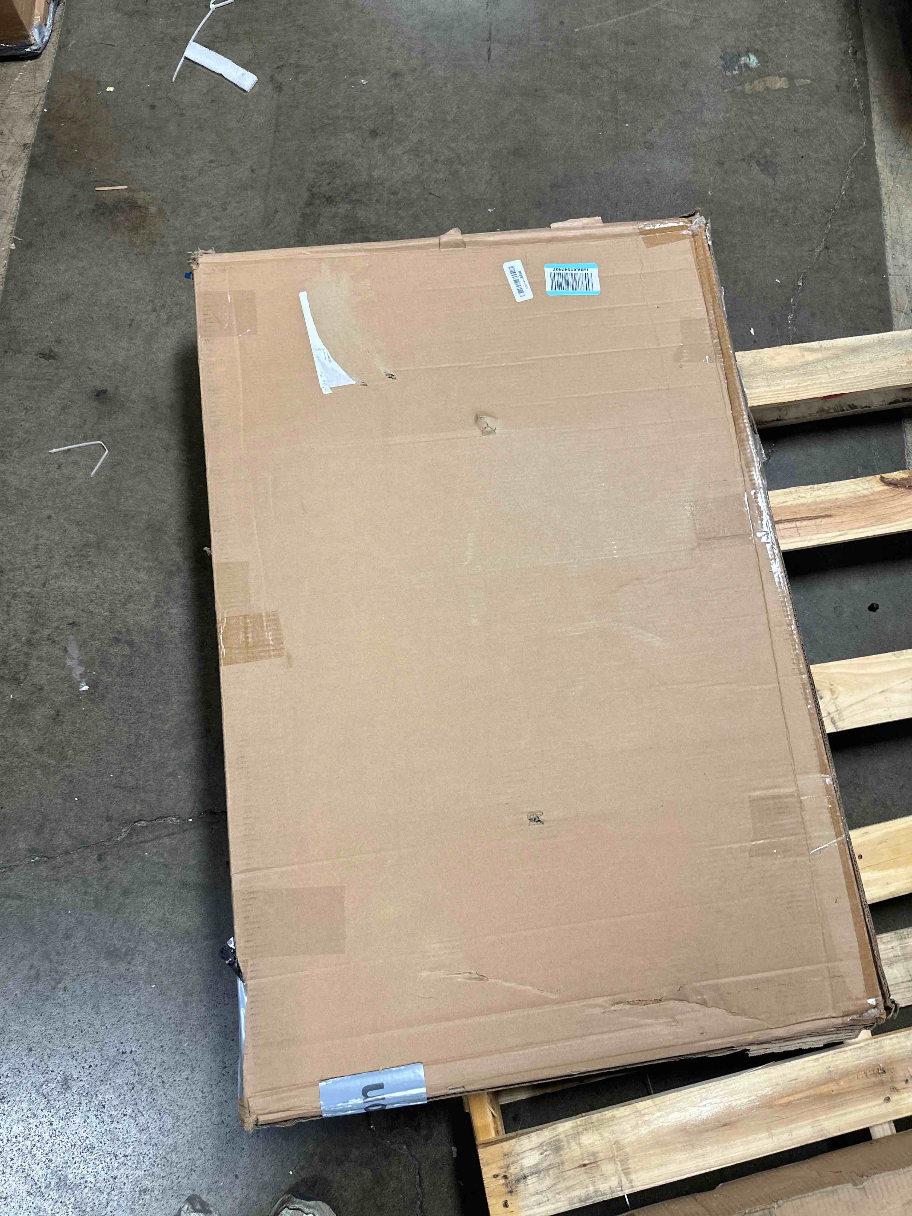 https://s3.amazonaws.com/lotting-images-prod/phillipi/GRA0370557_1759947573157.jpeg
