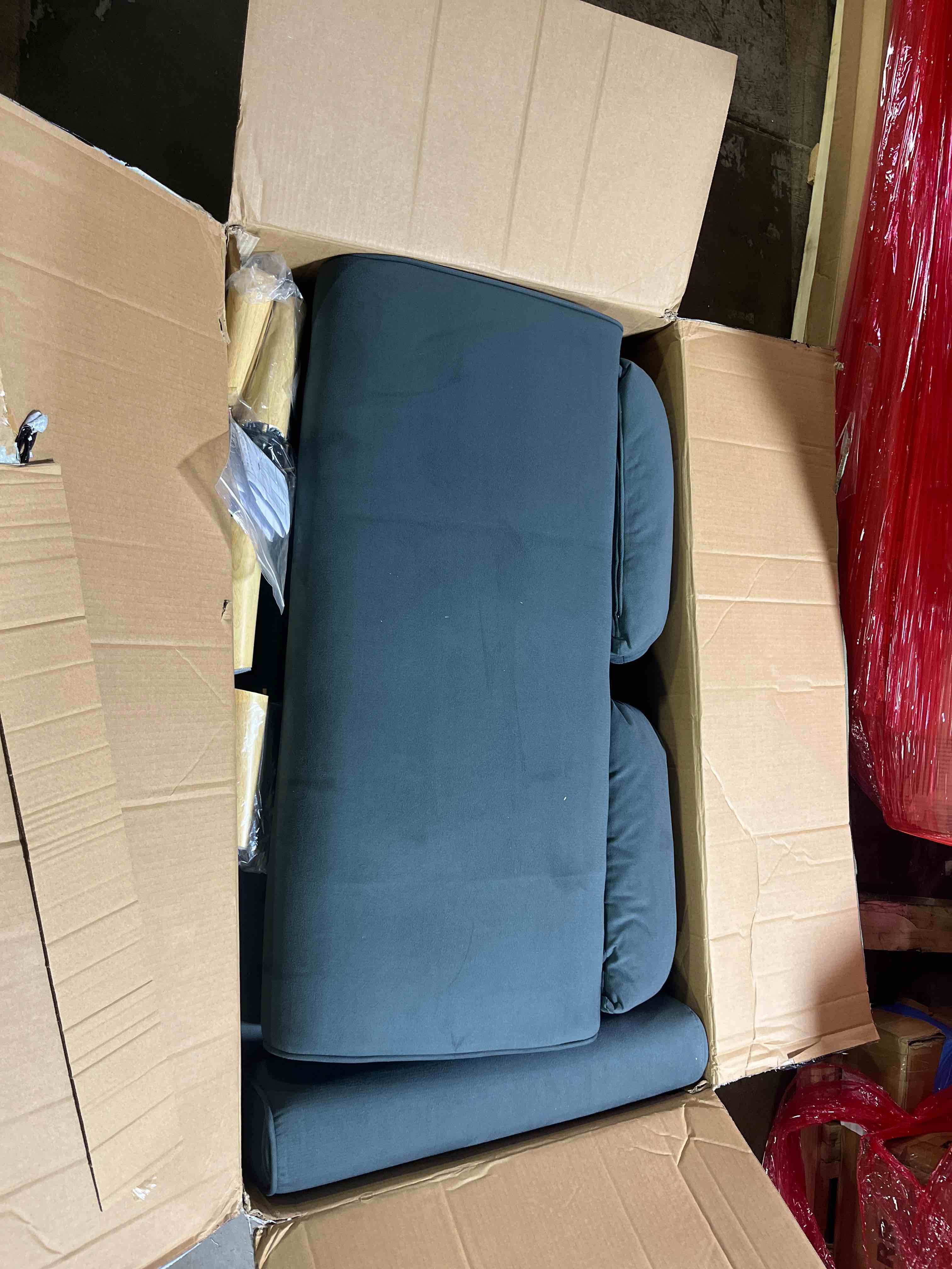 https://s3.amazonaws.com/lotting-images-prod/phillipi/GRA0370628_1759935931347.jpeg